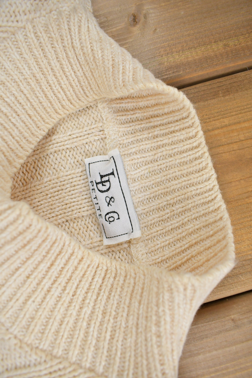 Vintage 1990s Women's Petite 3D Cable Knit Mockneck Sweater