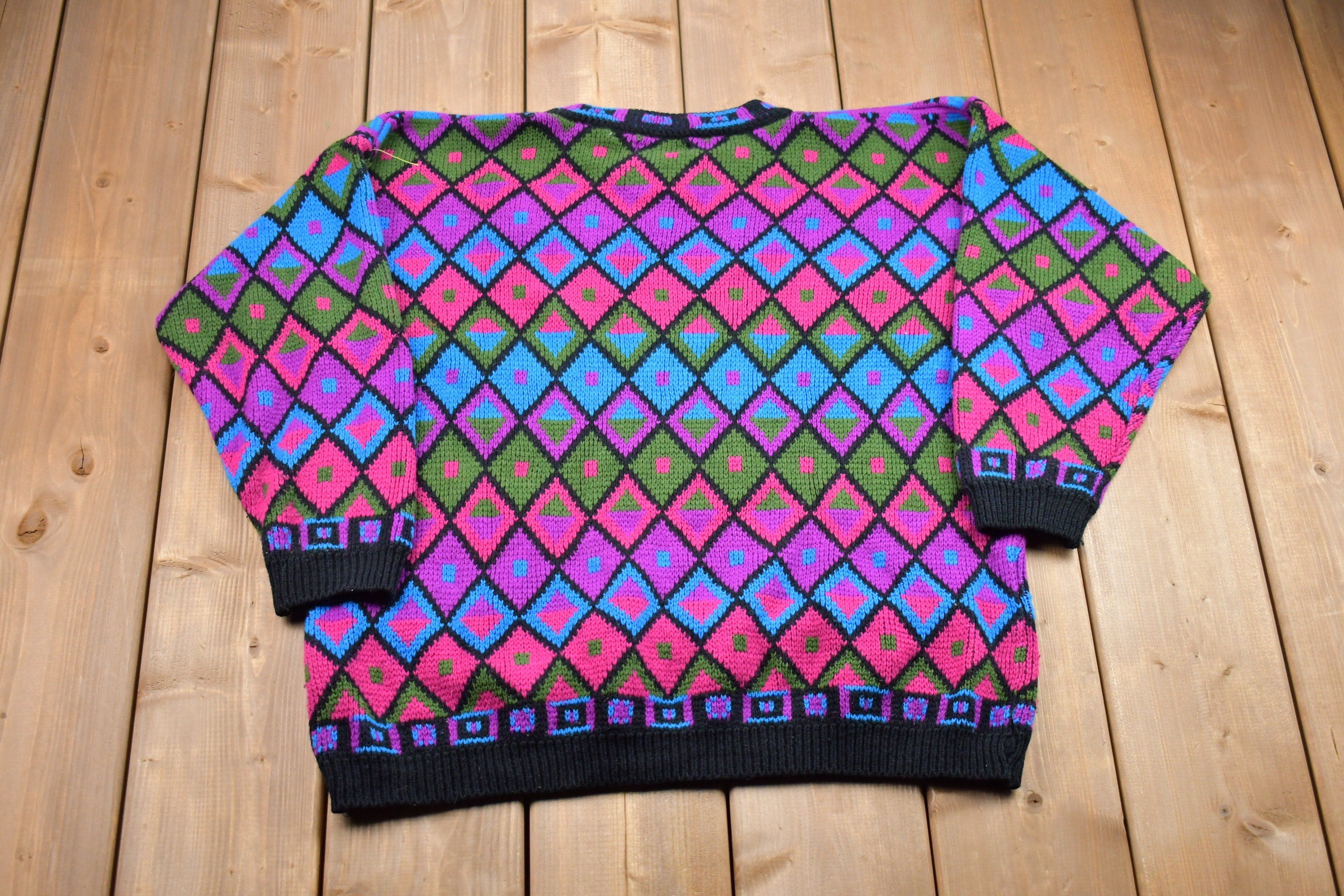 Vintage 1990s Knitted Sweater / Vintage 90s Crewneck / Pattern Sweater / Outdoor / Hand Knit / Pullover Sweatshirt