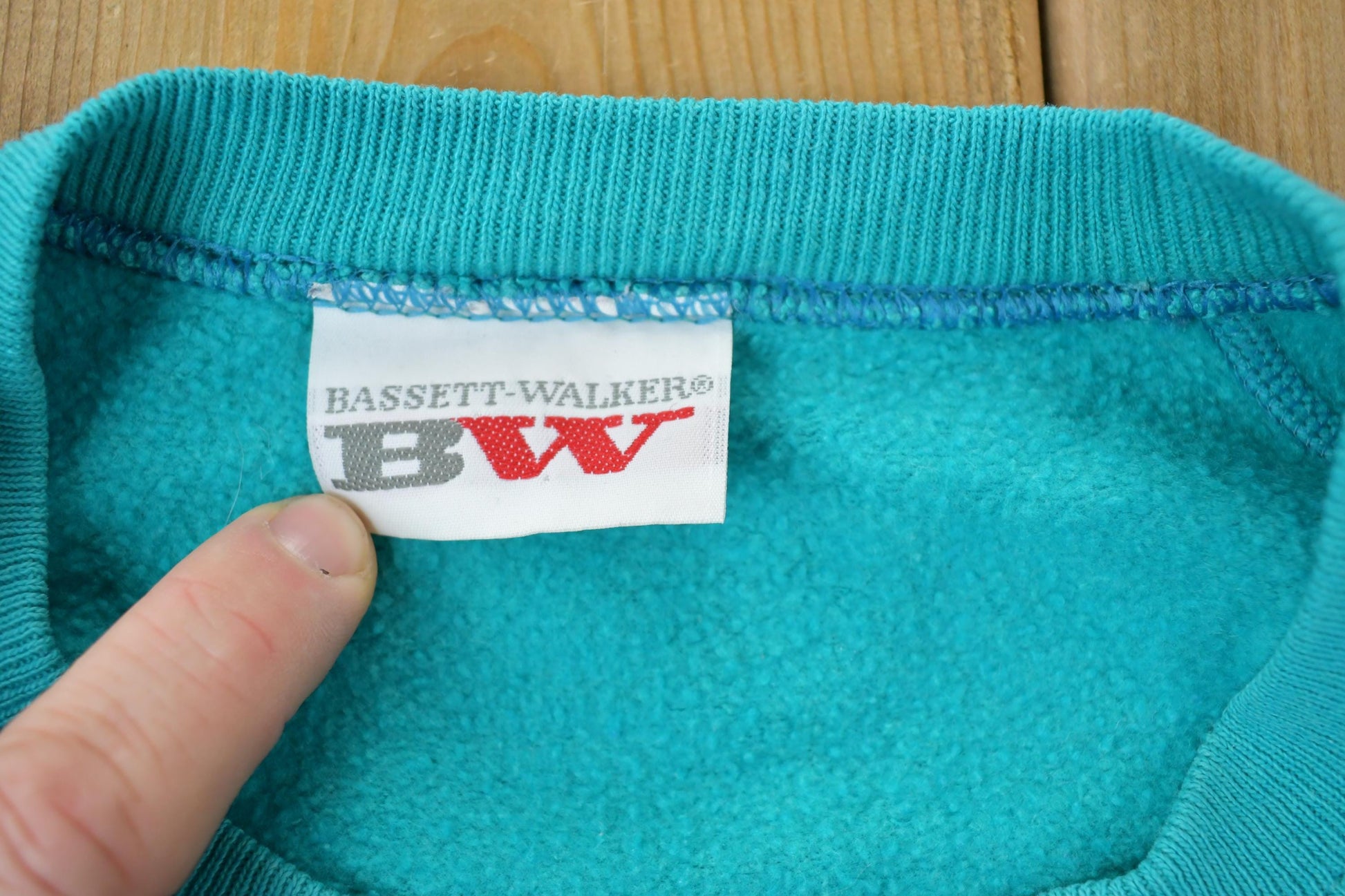 Vintage 1990s Basset Walker Blank Teal Crewneck Sweatshirt / 90s Crewneck / Made In USA / Streetwear / Embroidered