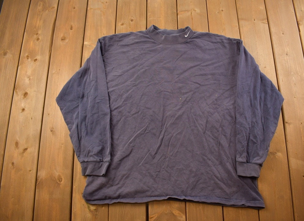 Vintage 1990s Nike Embroidered Mini Swoosh Long Sleeve Sweatshirt