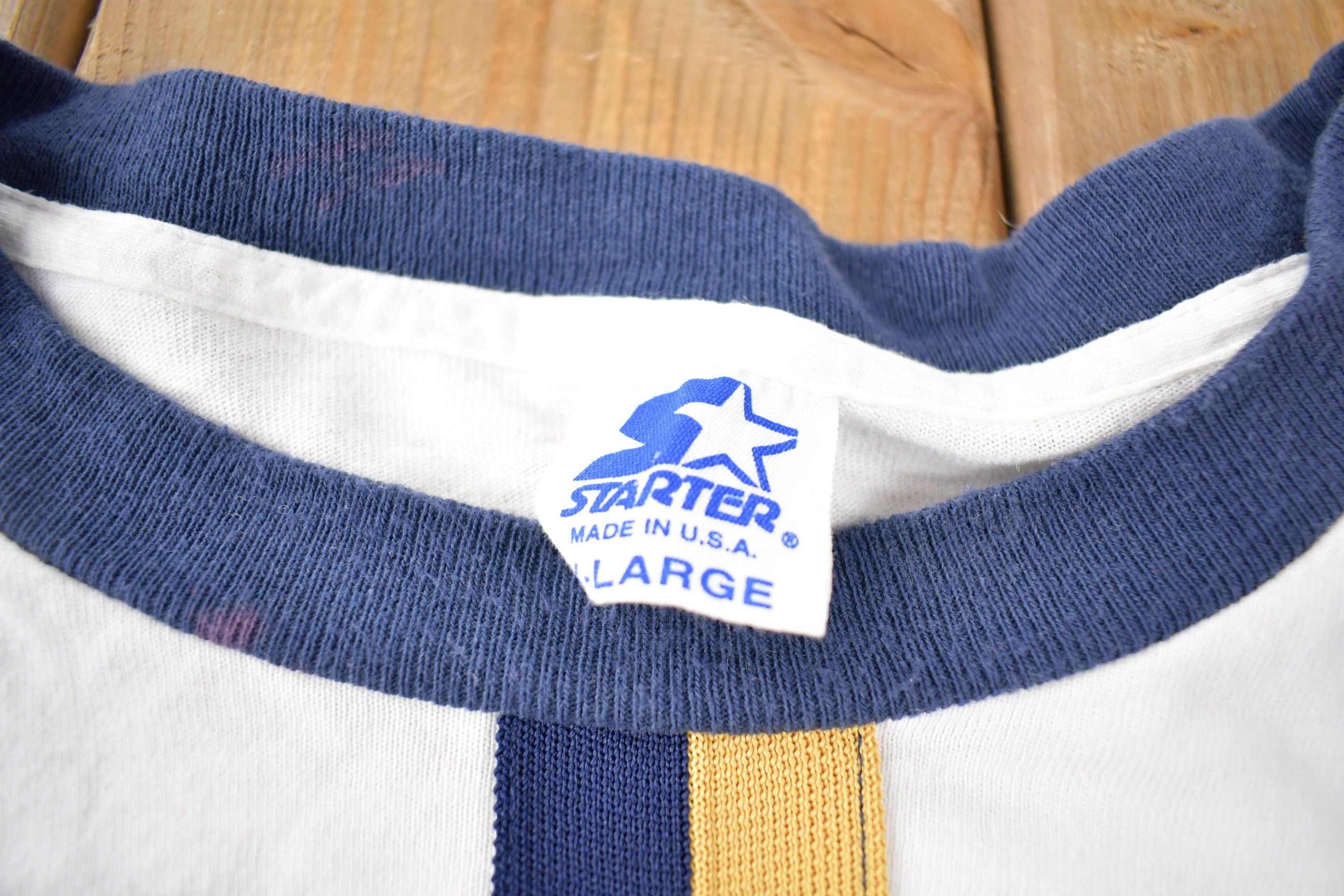 Vintage 1990s Notre Dame Fighting Irish Embroidered Collegiate Long T-Shirt Made In USA Size M