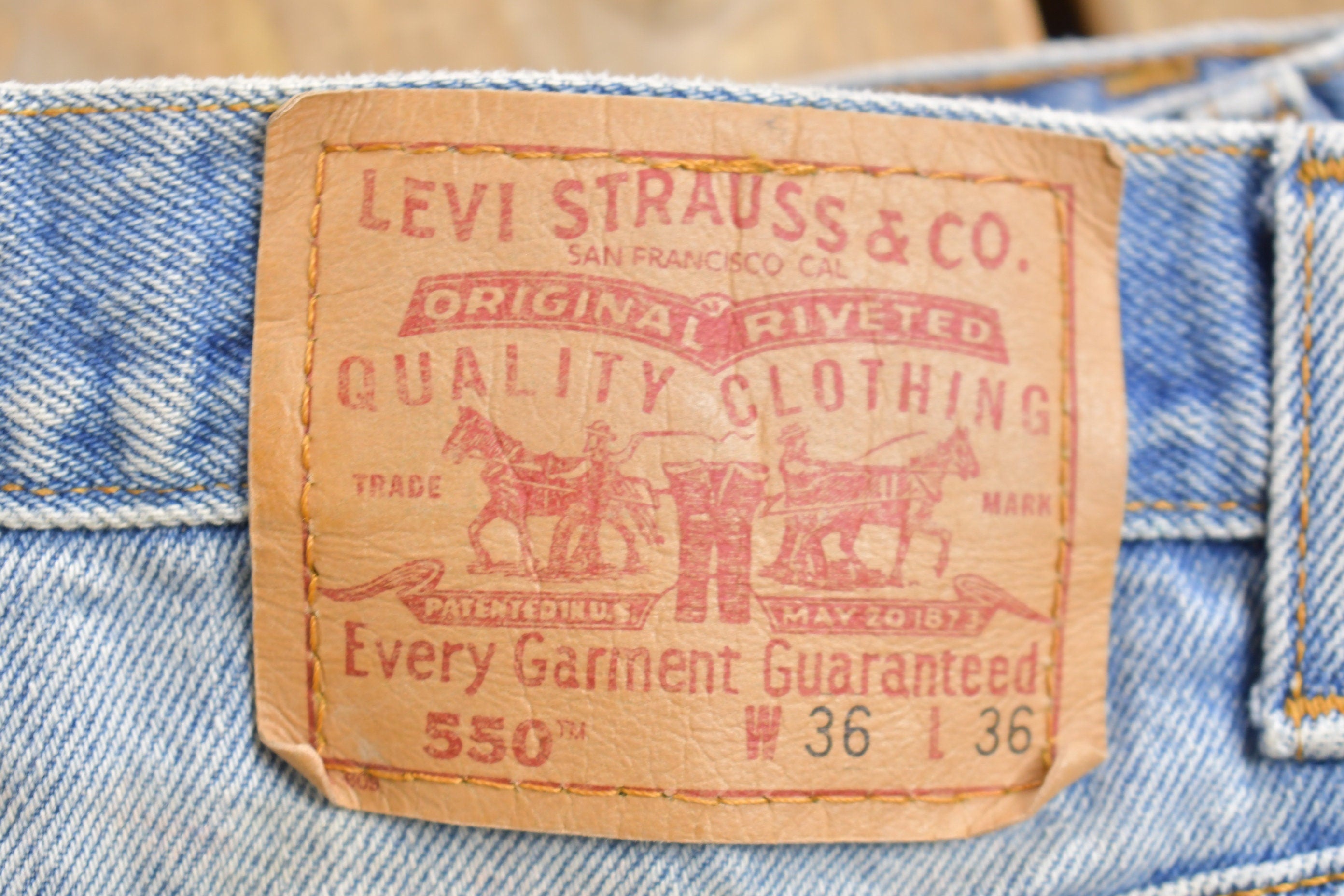 Vintage 1990s Levi's 505 Red Tab Jeans Size 34 x 36
