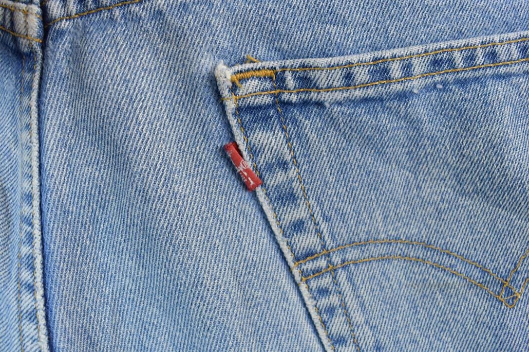 Vintage 1990s Levi Strauss Red Tab Denim Jeans Size 35 x 30