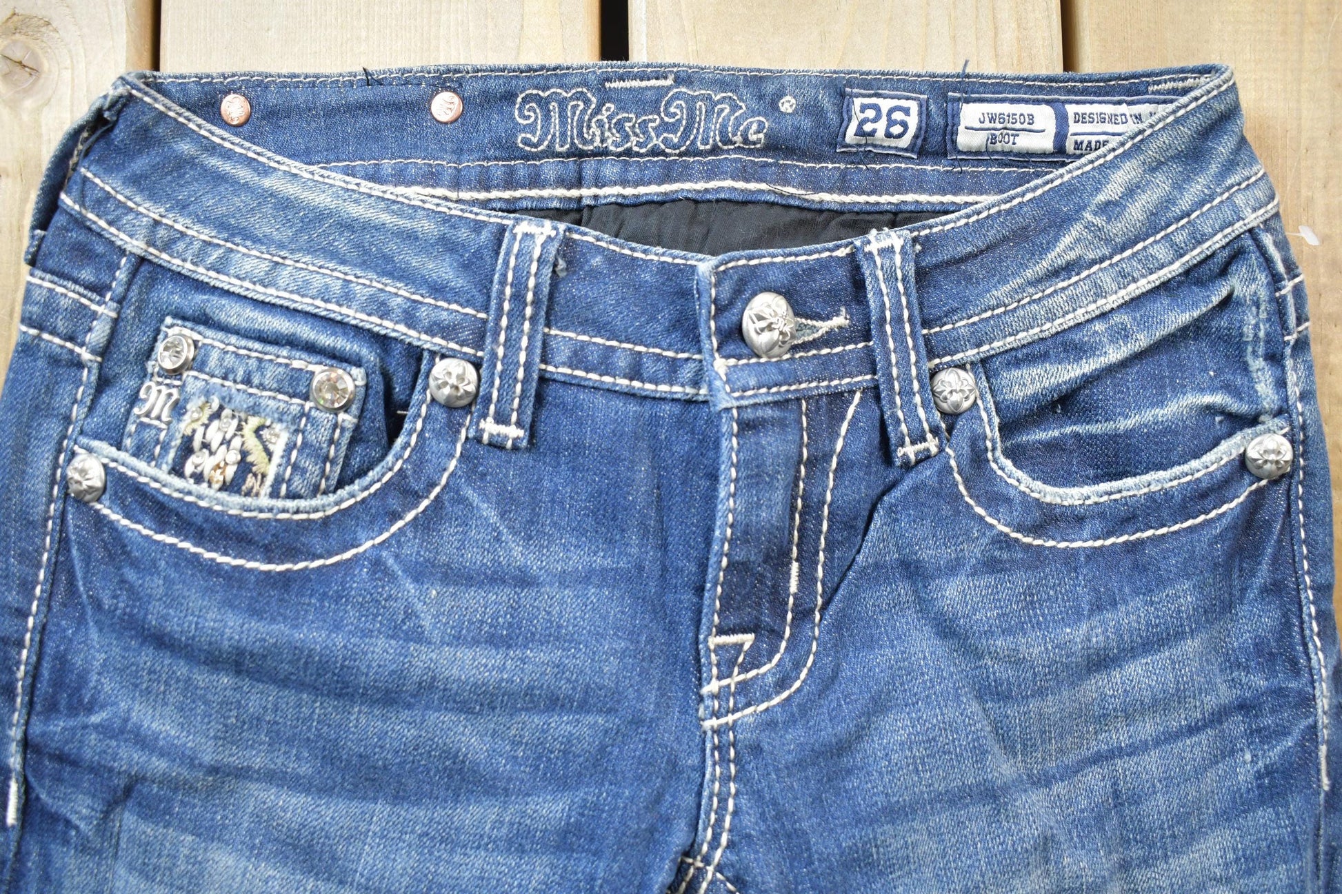 Vintage Y2K Miss Me Bedazzled Low Rise Jeans Size 26x31