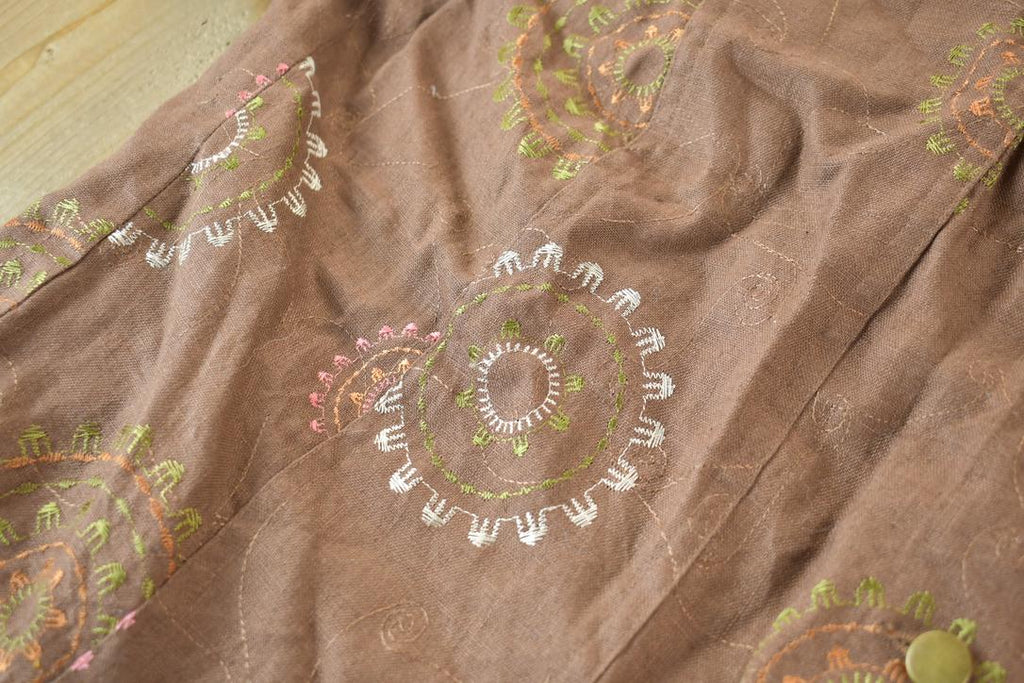 Vintage 1990s Alexandra Bartlett Embroidered Pattern Women's Linen Button Up Shirt