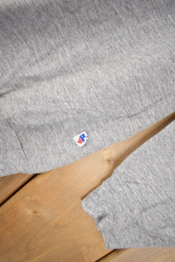 Vintage 1990s Detroit Redwings NHL Hockey Crewneck Sweatshirt Made In Canada