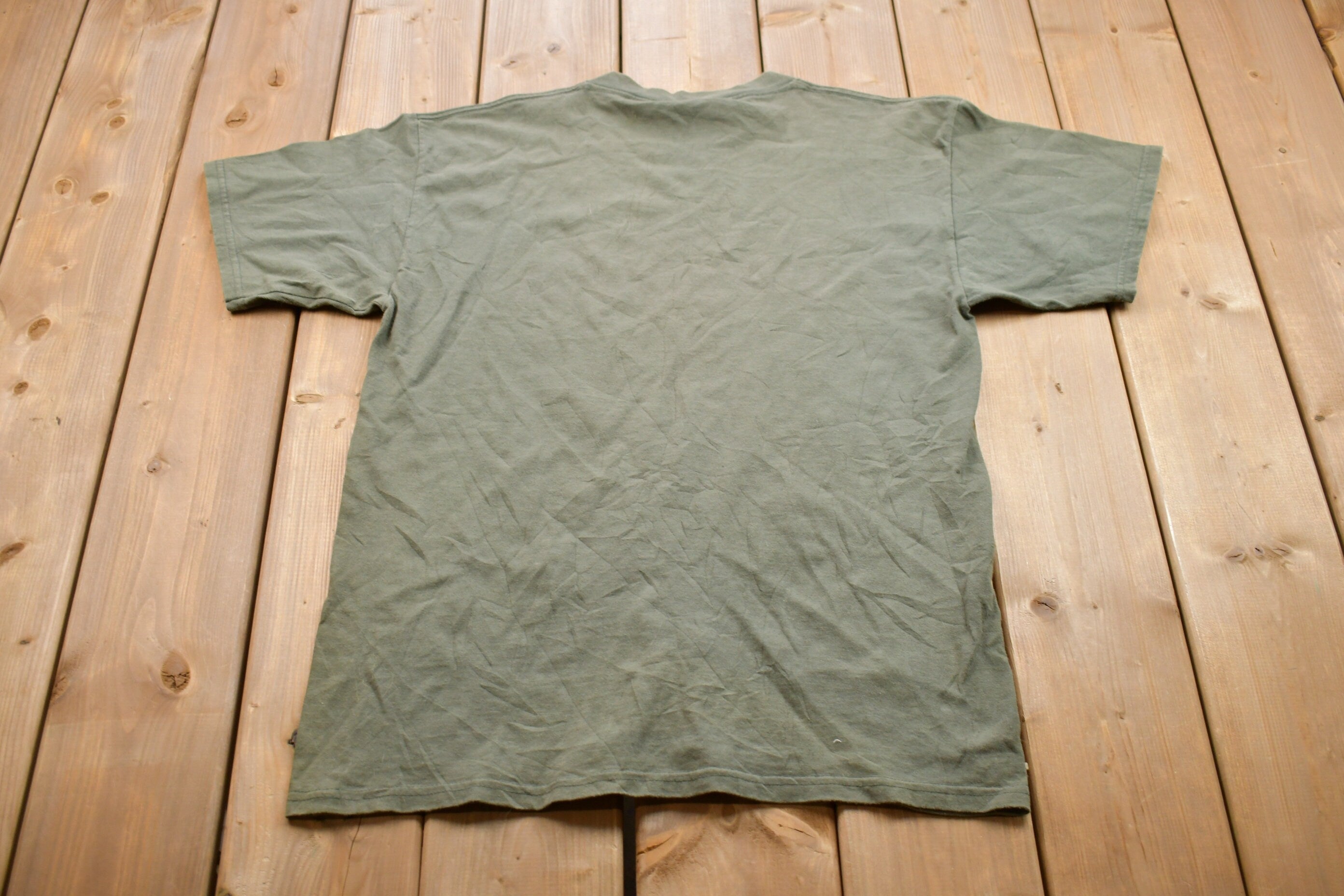 Vintage 1990s Tommy Hilfiger Graphic T-Shirt