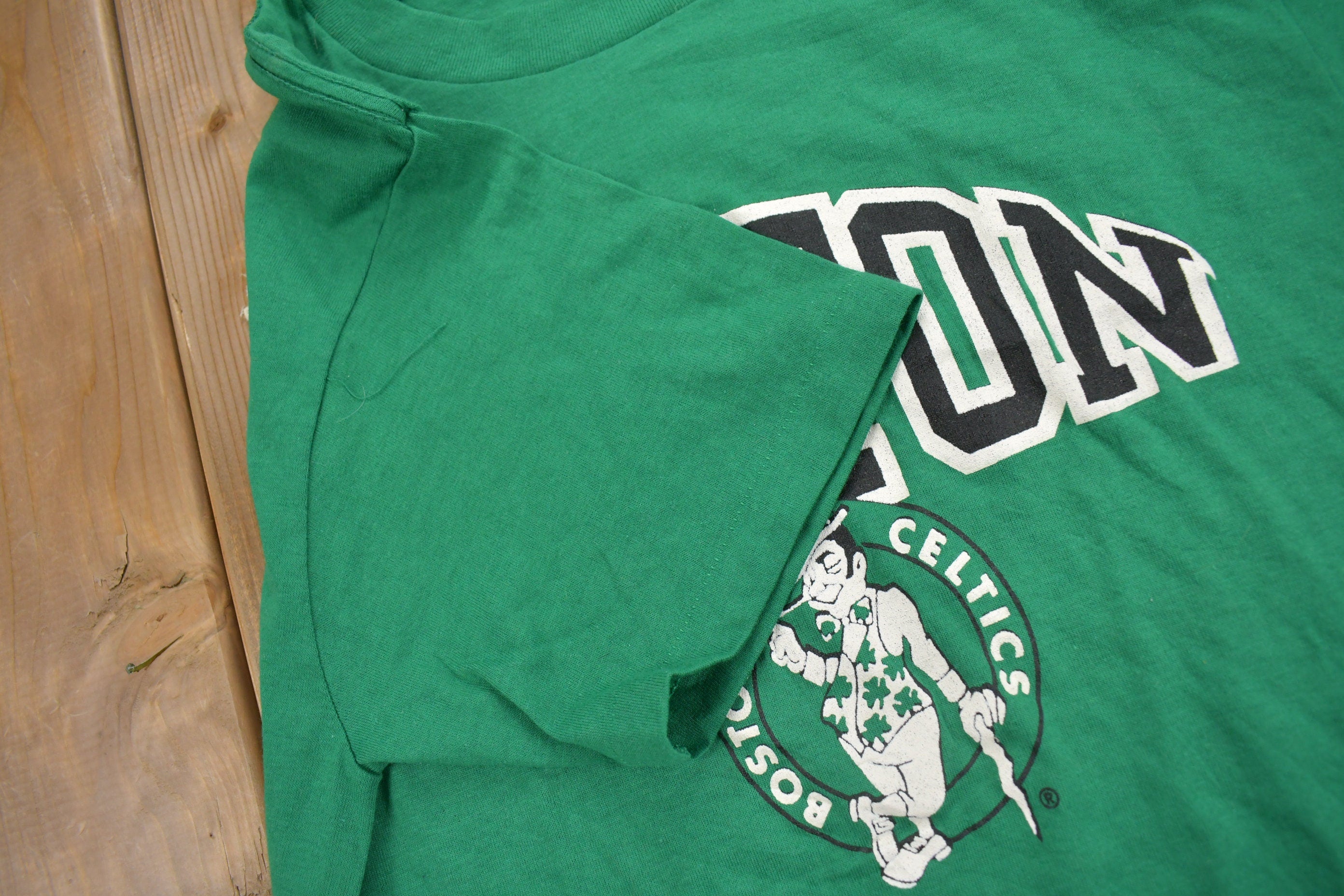 Vintage 1980s Deadstock Boston Celtics NBA Champion T-Shirt