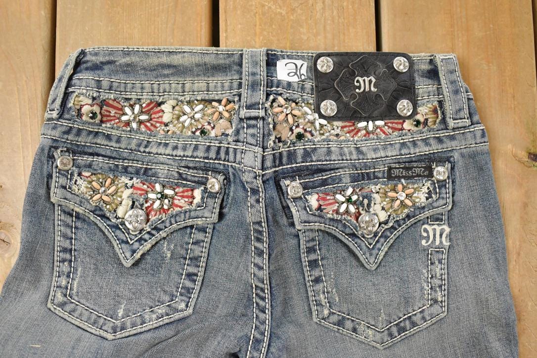 Vintage Deadstock Y2K Miss Me Bedazzled Low Rise Jeans Women's Size 26x31