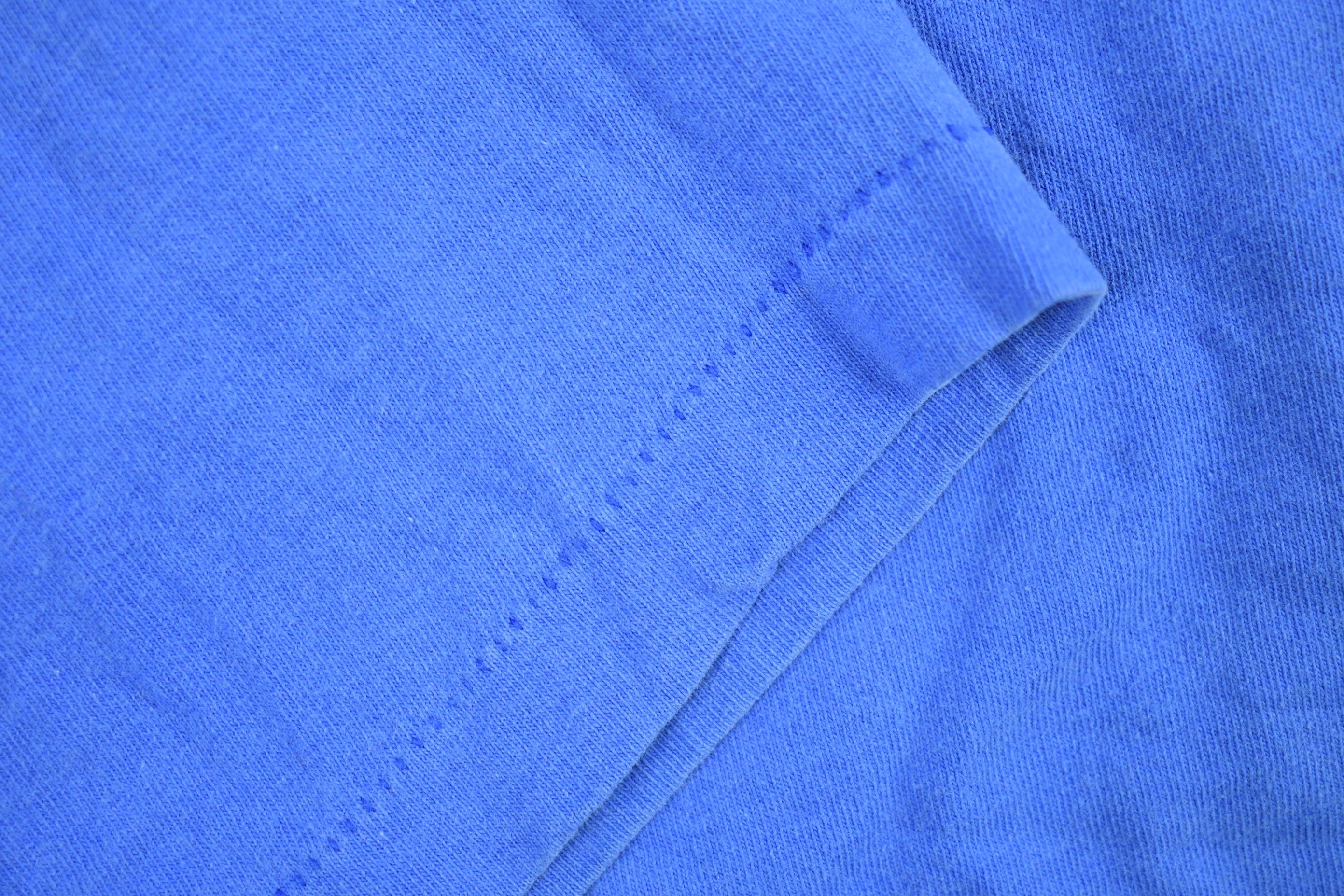 Vintage 1990s Blue Fruit of the Loom Blank Pocket T-Shirt