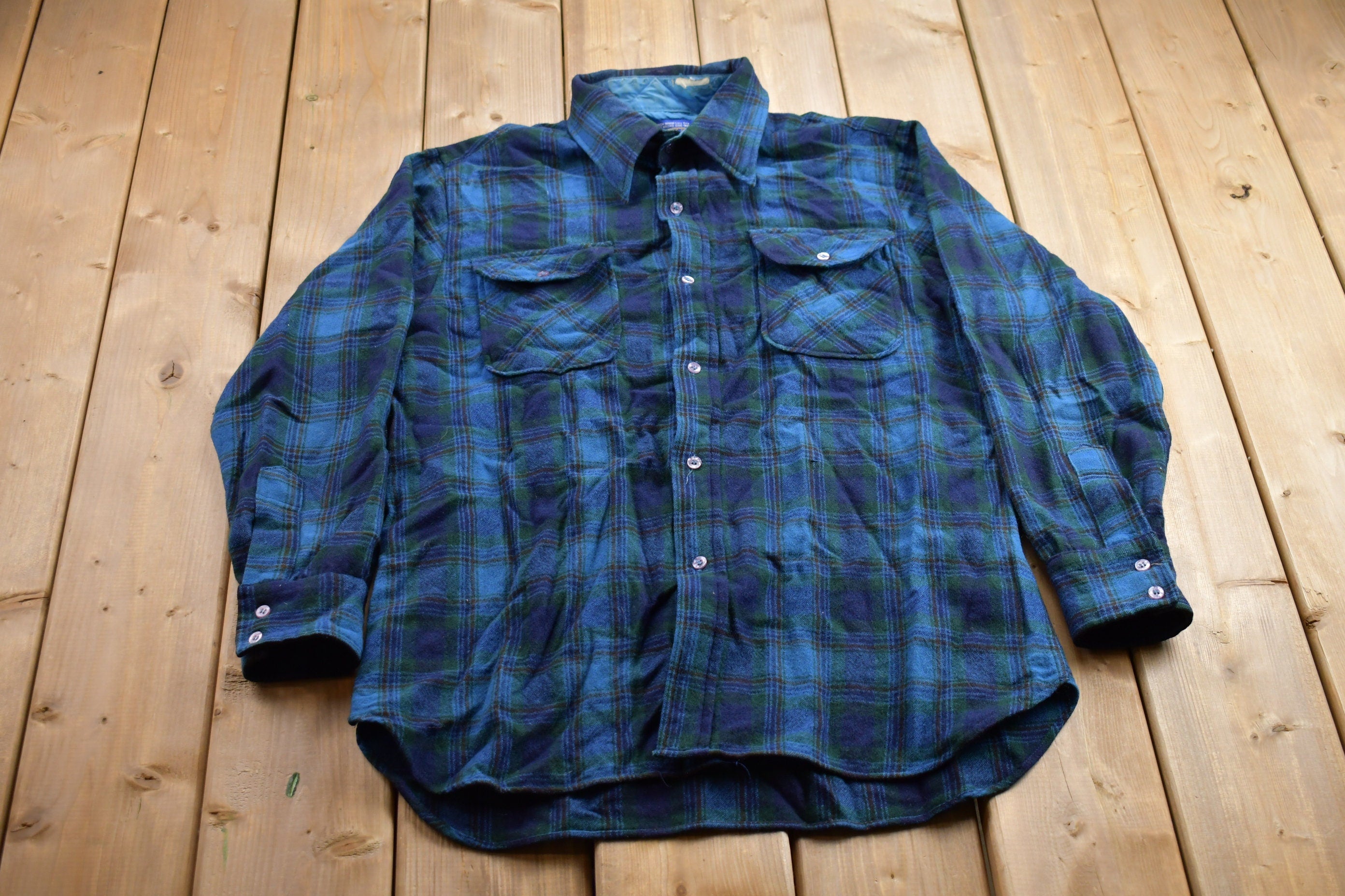 Vintage 1990s JC Penney 100% Wool Plaid Flannel Button Up Shirt  1990s Button Up  Vintage Flannel  Plaid Shirt  Button Down  Wool