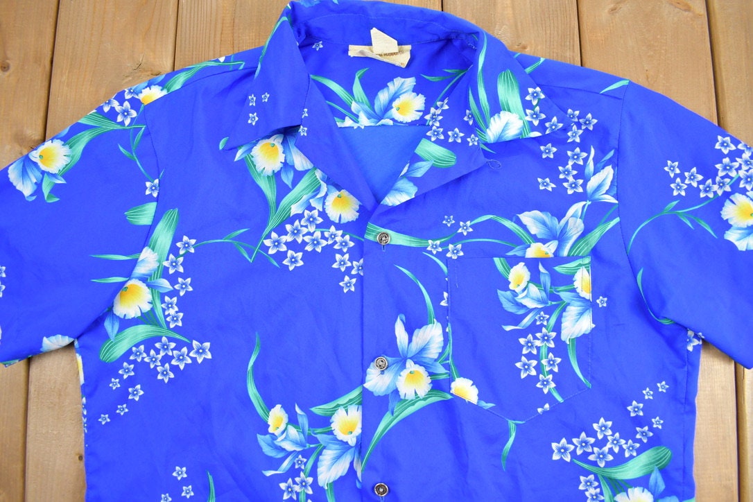 Vintage 1980s Royal Hawaiian Short Sleeve Button Up Shirt