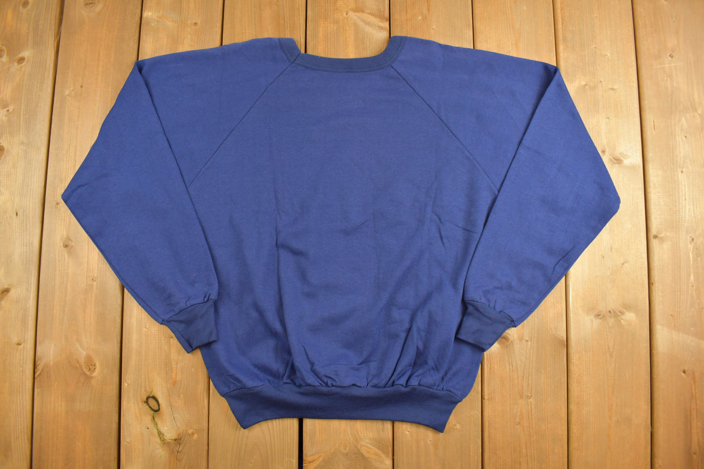 Vintage 1980s Blank Blue Stag Crewneck Sweatshirt / 80s Crewneck / Made In Canada / Essential / 80s Blank / Raglan Sleeve Crewneck