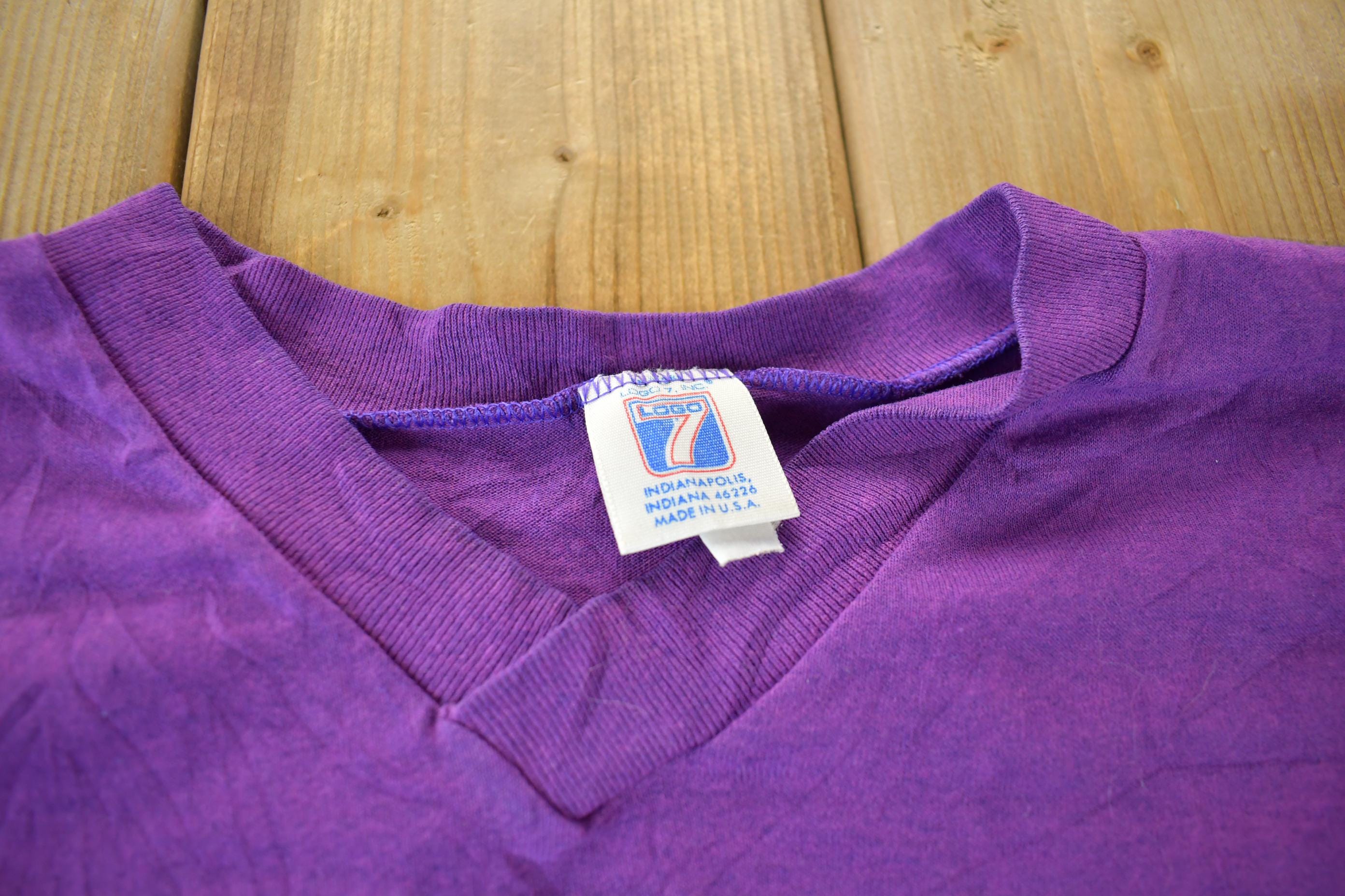Vintage 1990s Minnesota Vikings NFL Graphic T-Shirt/ Made In USA / V Neck Jersey Tee / Single Stitch / 90s Sportswear / Mens XL