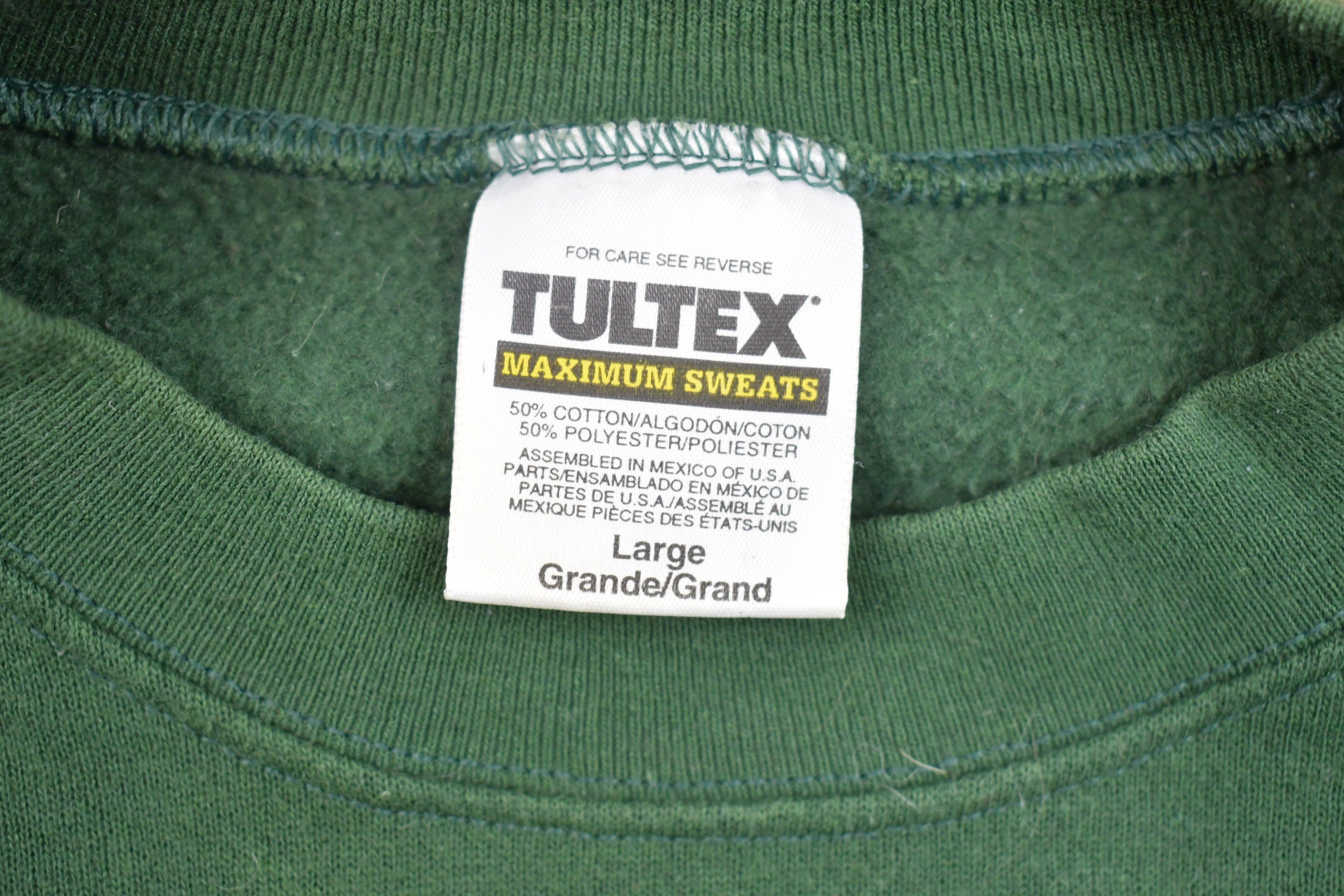 Vintage 1990s Tultex Kitten Fireplace Crewneck Sweatshirt