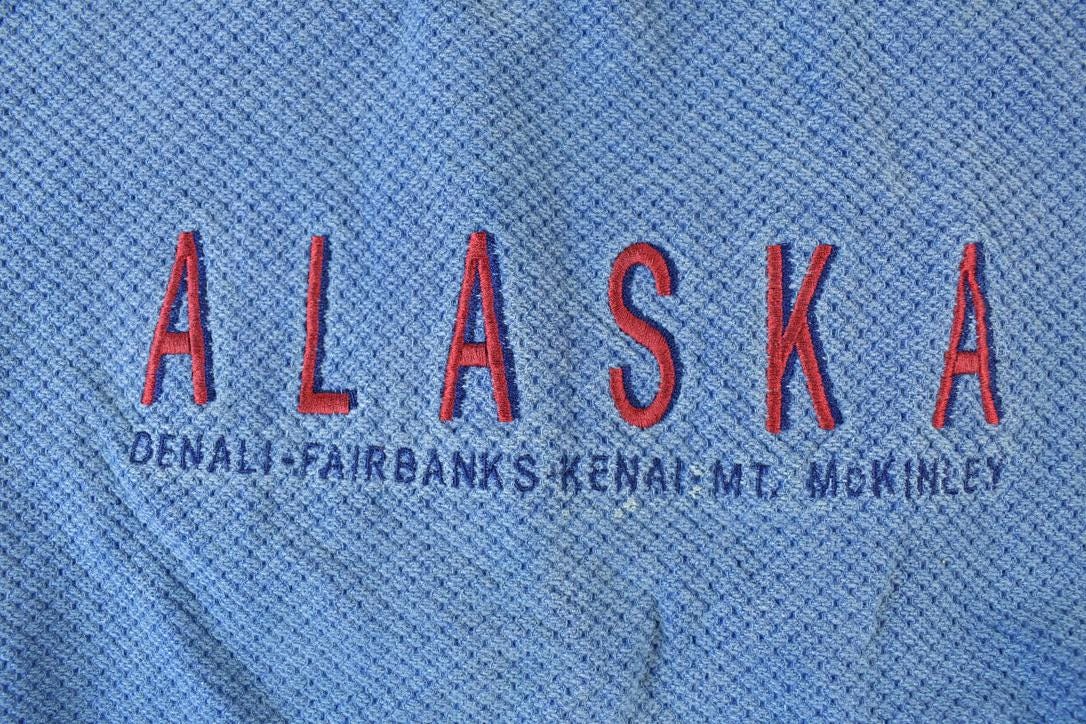 Vintage 1990s Alaska Crewneck Sweatshirt