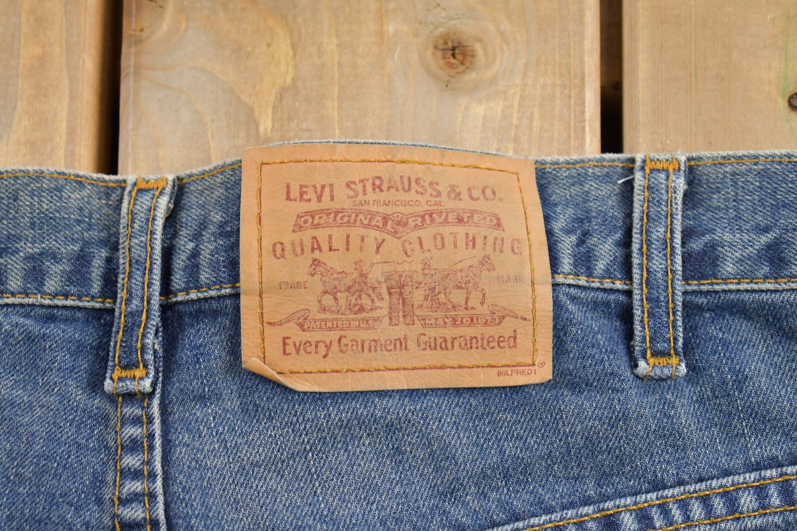 Vintage 1990s Levi's 528 Metro Fit Denim Jeans Size 38 x 34