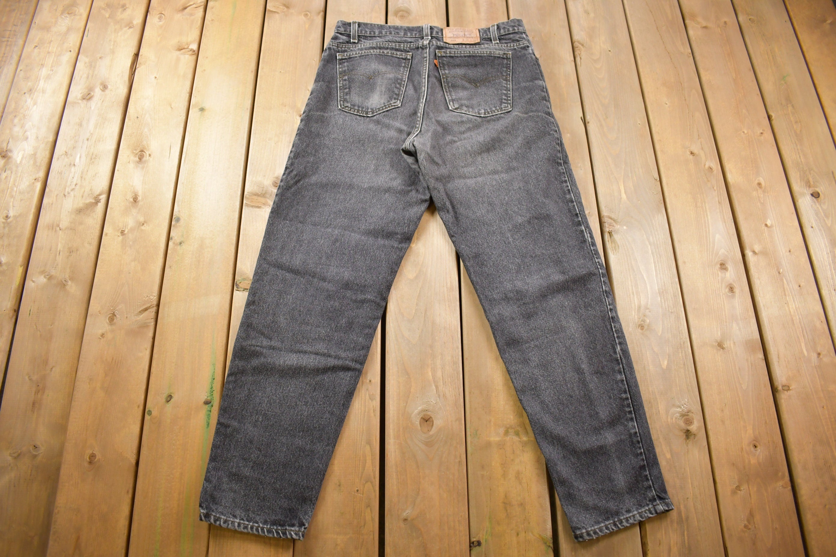Vintage 1990s Levi's 550 Orange Tab Denim Jeans Size 34 x 30.5