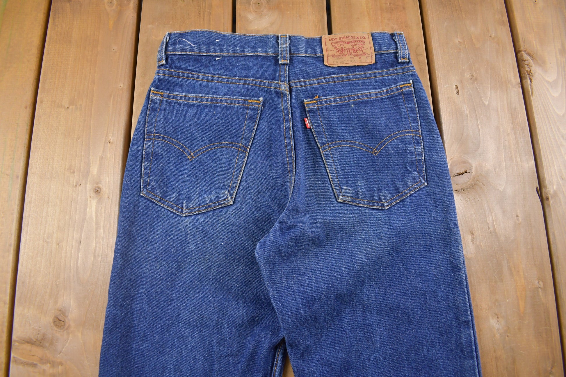 Vintage 1980s Levi's Red Tab Jeans Size 28 x 33