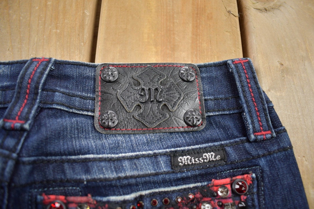 Vintage Y2K Miss Me Bedazzled Low Rise Jeans Size 26x31