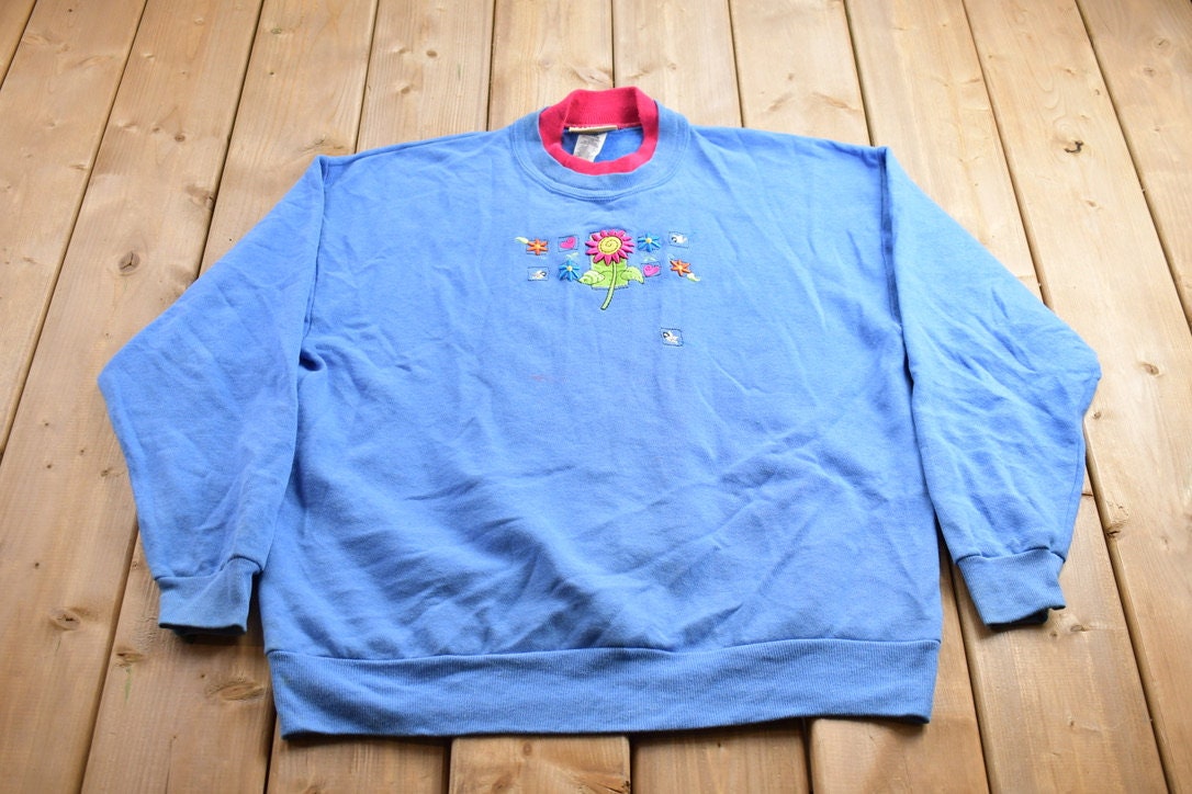 Vintage 1990s Spiral Sunflower Colourful Cute Crewneck Sweater