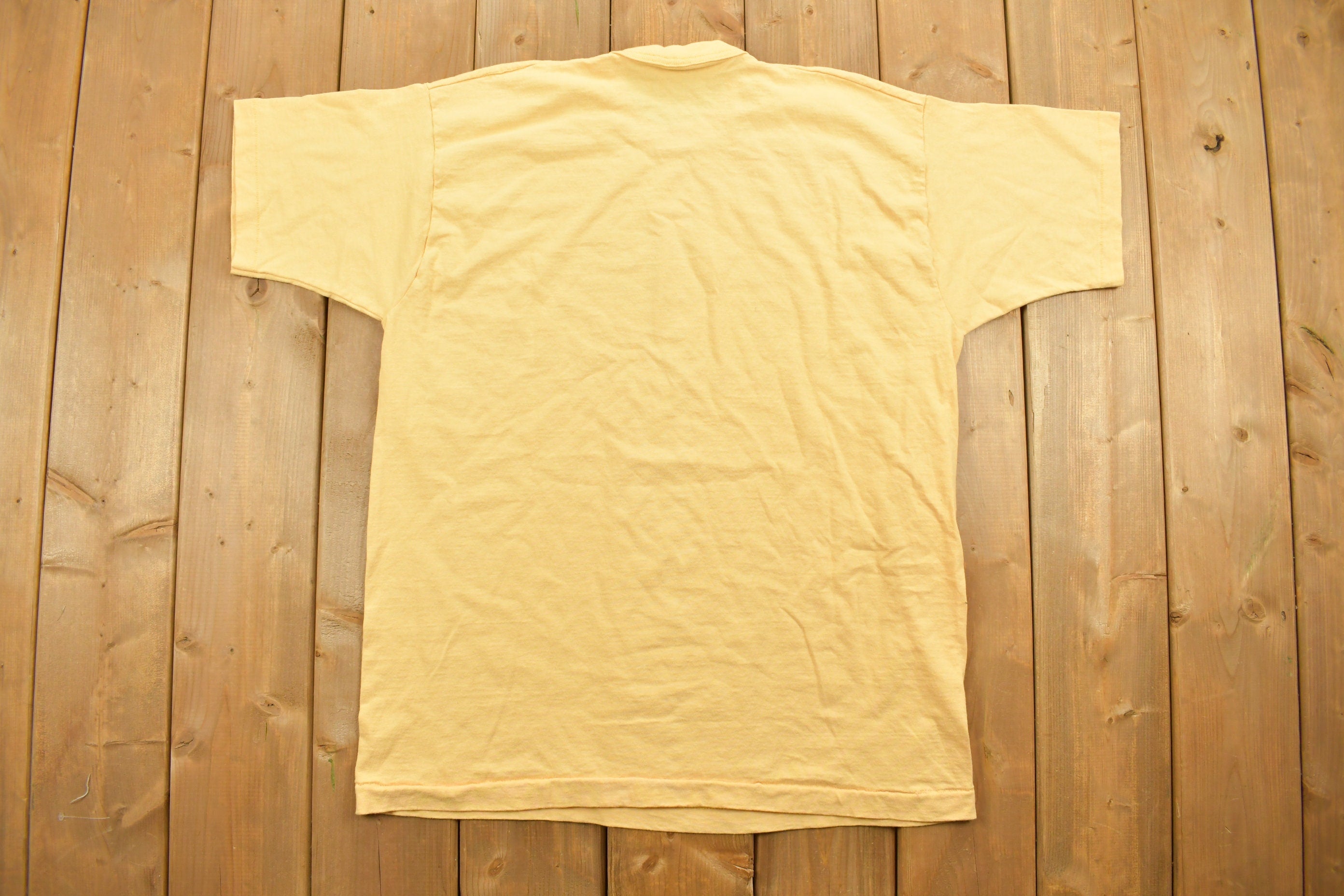 Vintage 1990s Mystery company Of The Finger Lakes Graphic T-Shirt