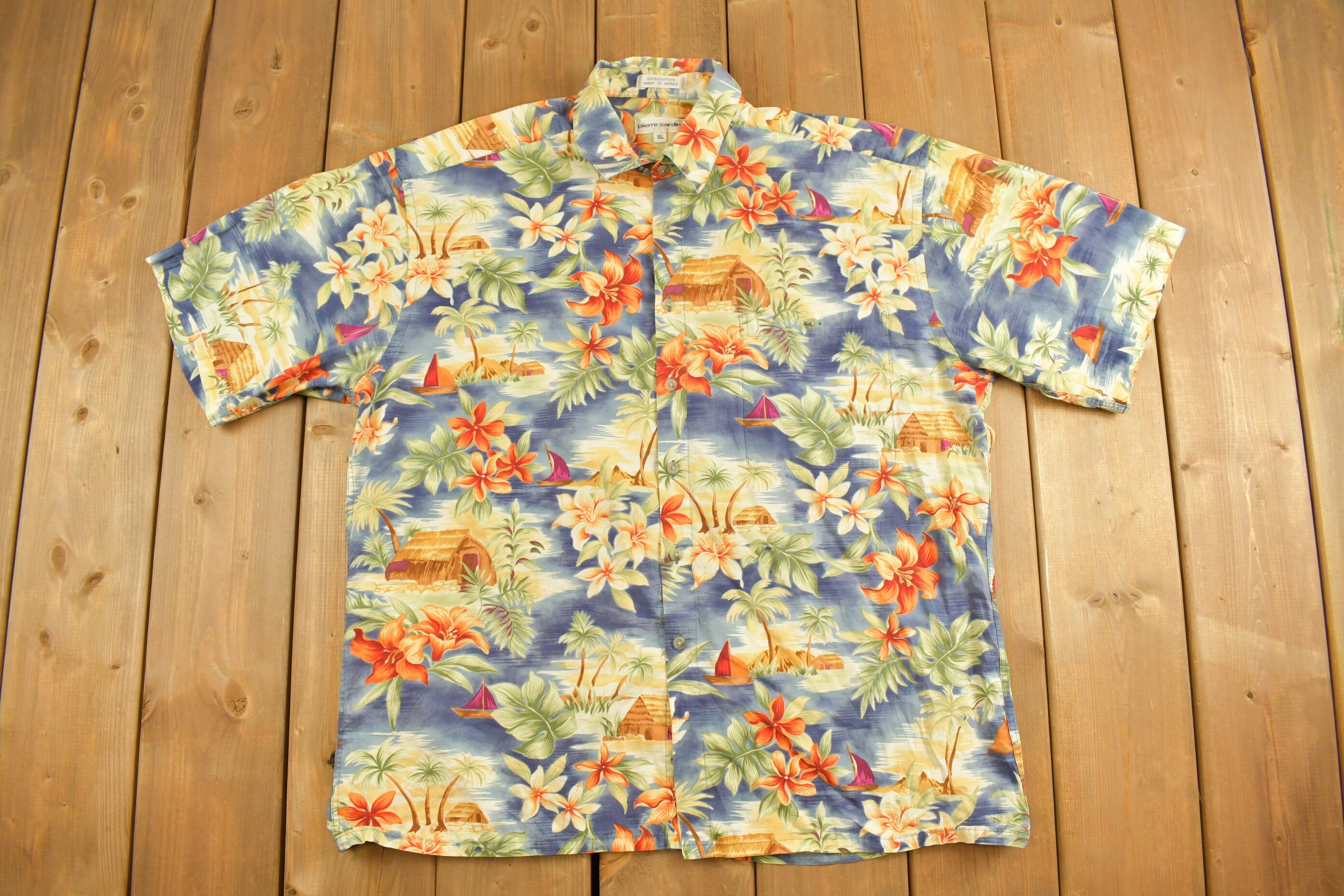 Vintage 1990s Pierre Cardin Short Sleeve Button Up Hawaiian Shirt