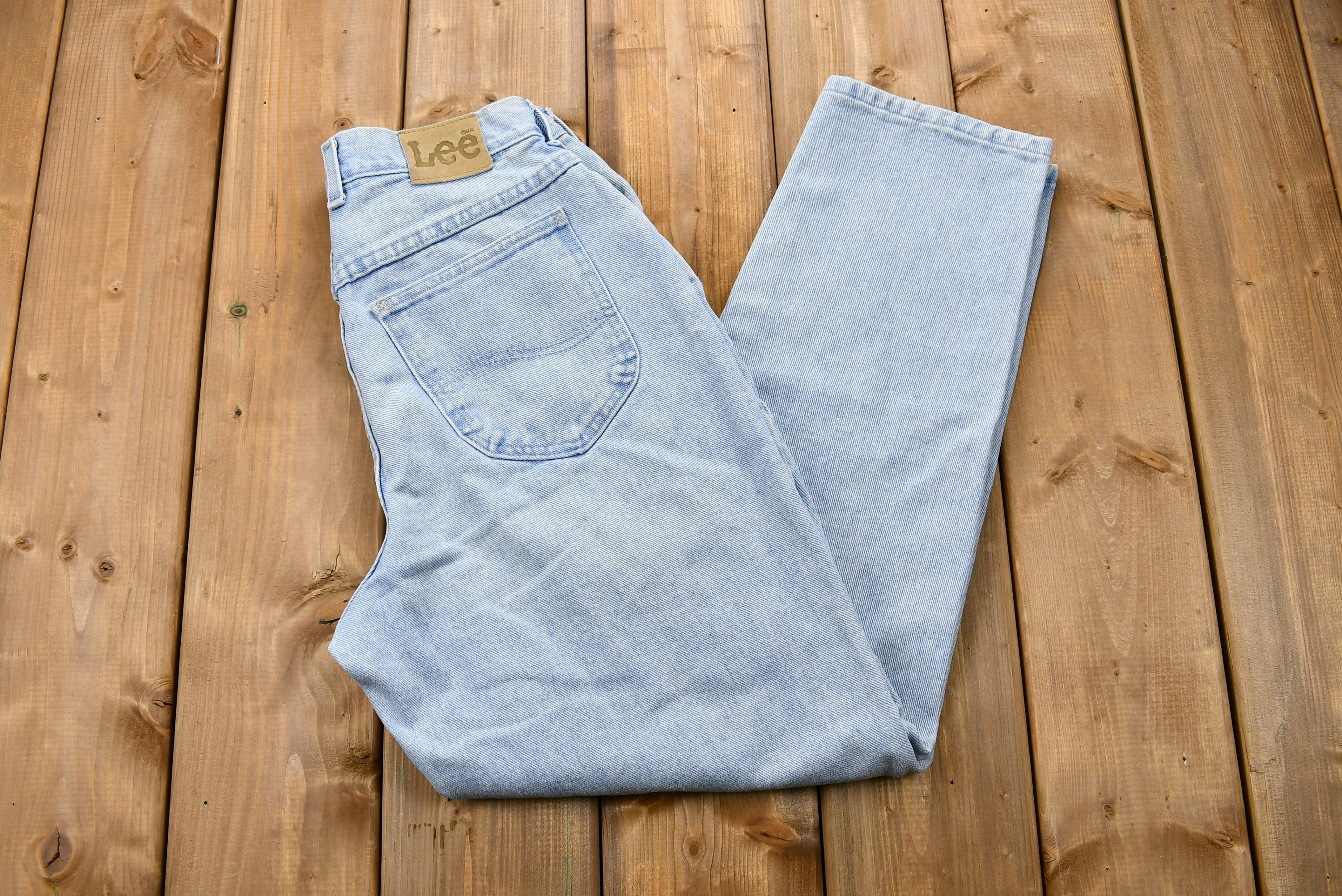 Vintage 1990s LEE Light Wash Tapered Mom Jeans