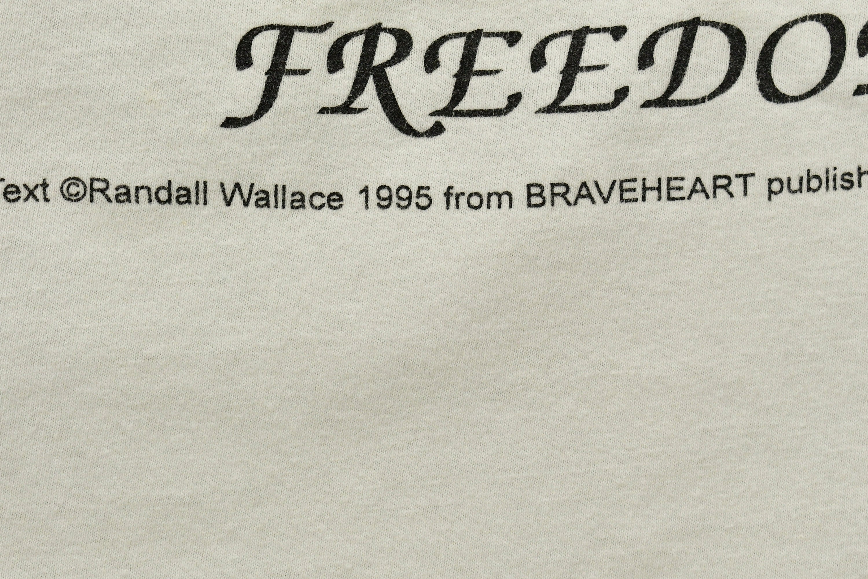 Vintage 90's Braveheart Graphic T-Shirt