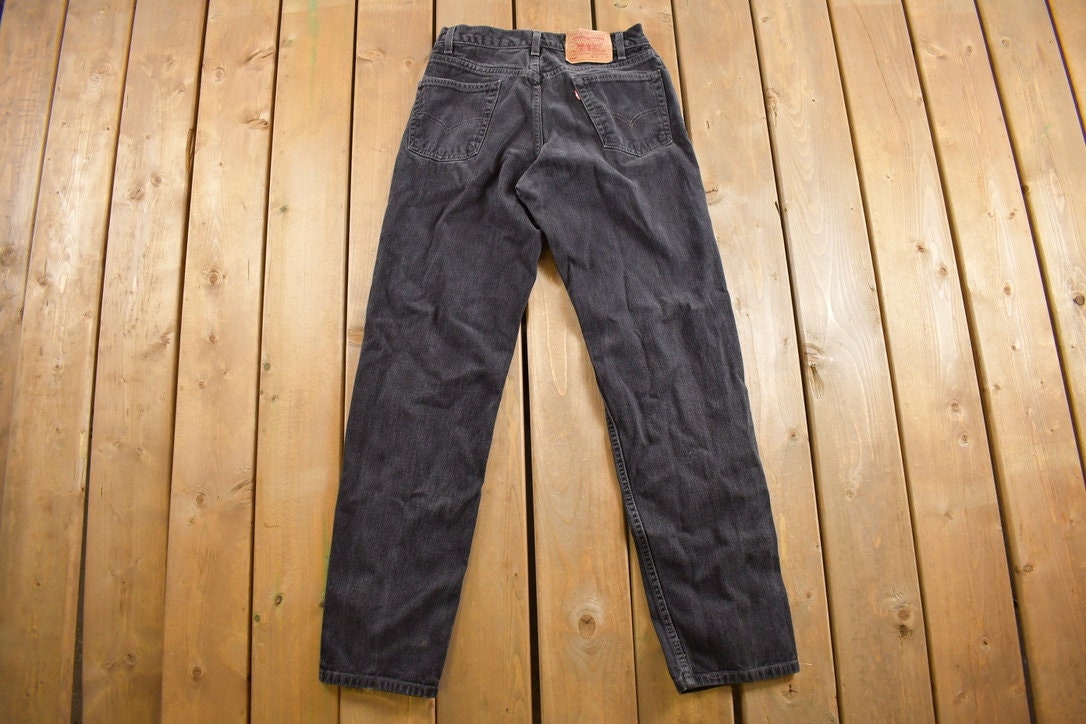Vintage 1990s Levi's 550 Red Tab Relaxed Fit Jeans Size 29 x 32
