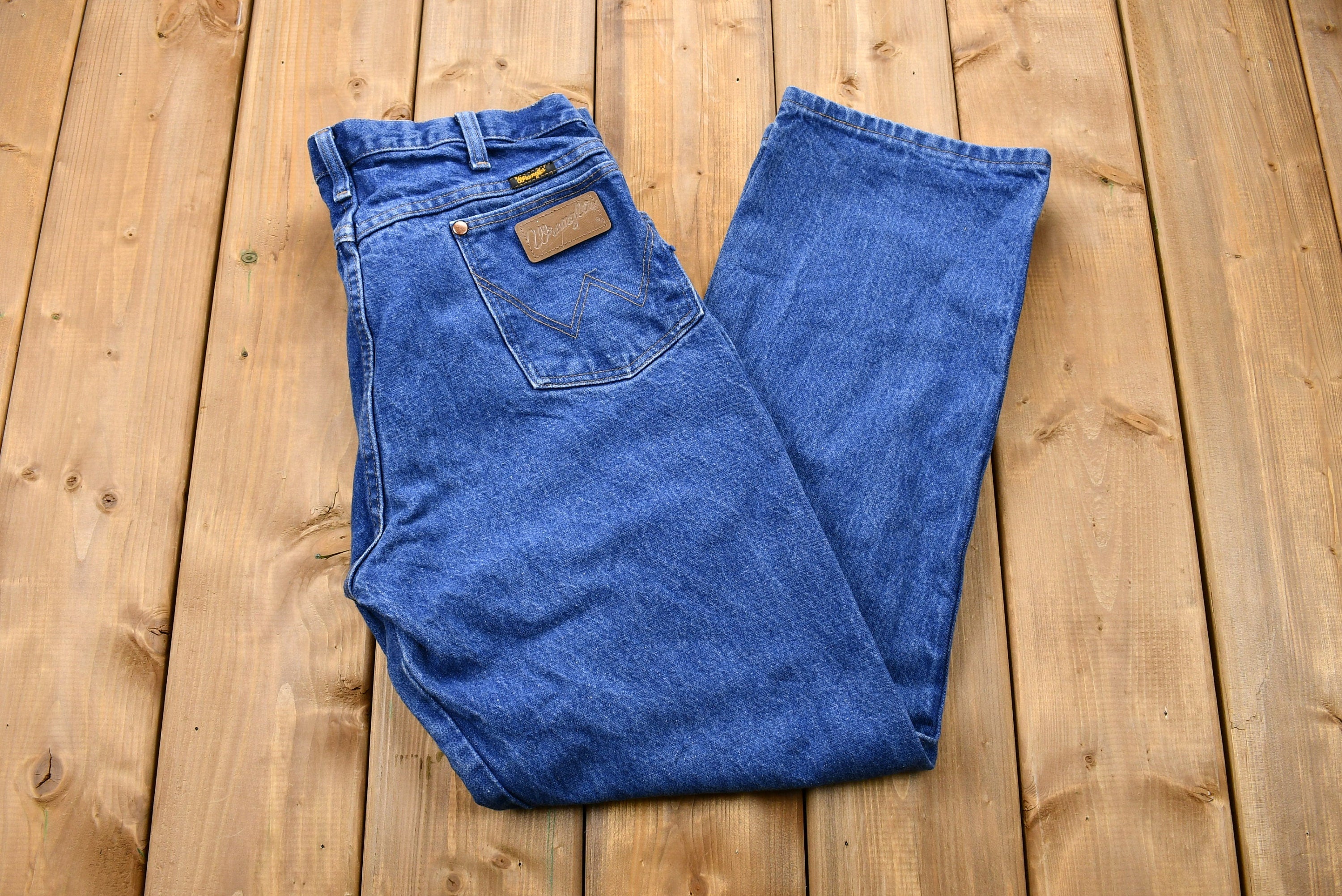 Vintage 1990s Wrangler Mid-Wash Bootcut Jeans
