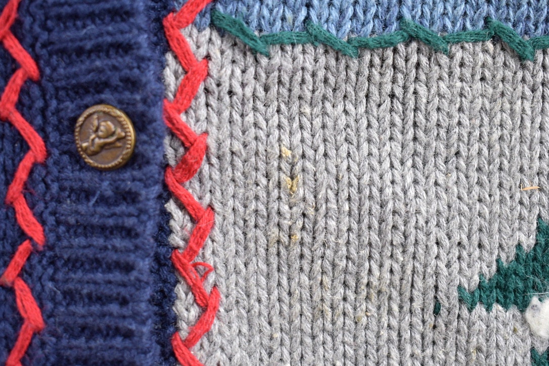 Vintage 1990s North Crest Christmas Theme Knitted Cardigan Sweater Vest