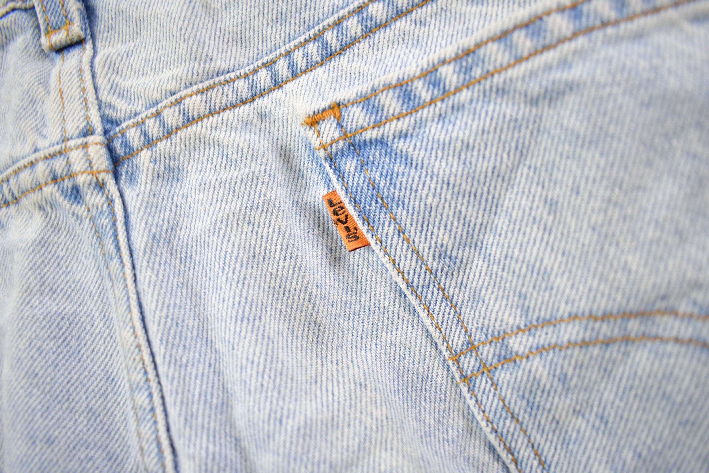 Vintage 1990s Levi's 505 Light Wash Jeans Size 36 x 26