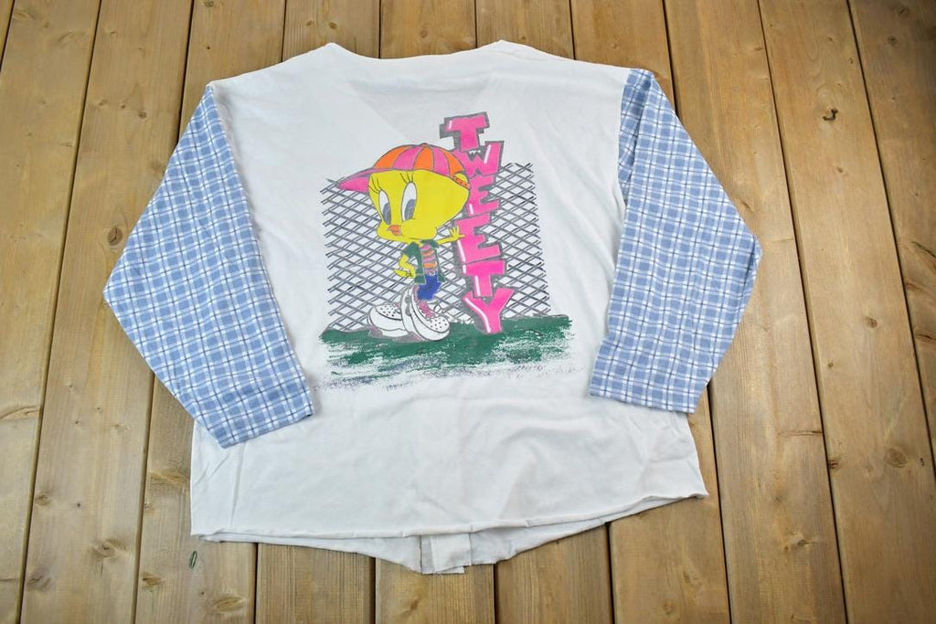 Vintage 1990s Tweety Bird On Cool Ground Baseball Button Up Jersey Graphic T-Shirt