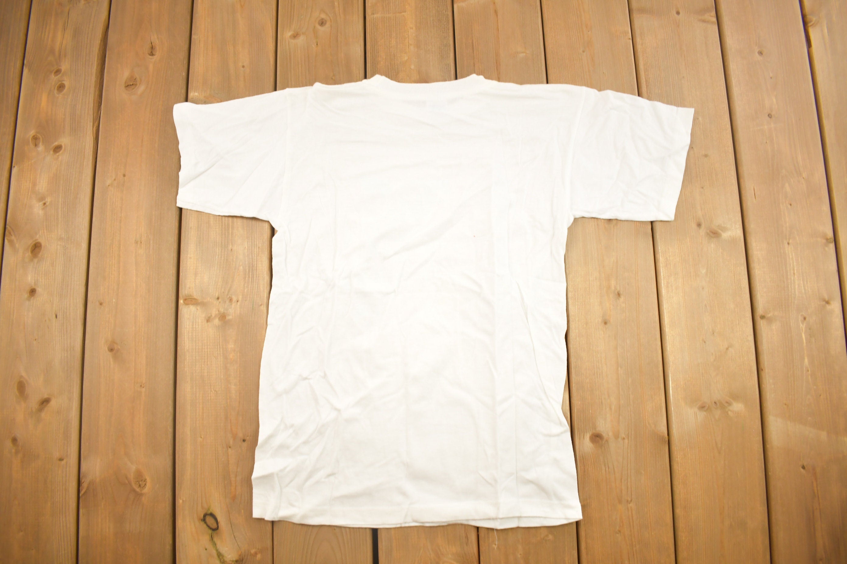 Vintage 1990s Black Rhino Graphic T-Shirt