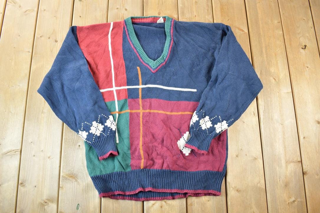 Vintage 1990s Argyle Knit Abstract Pattern V Neck Sweater