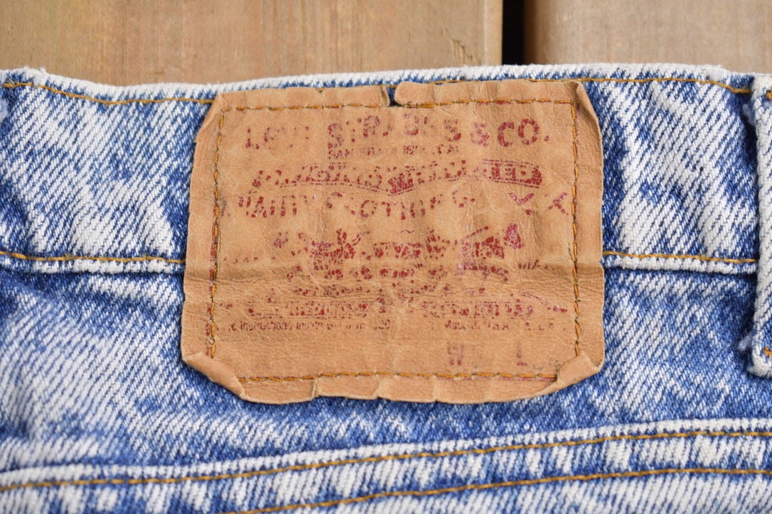 Vintage 1990s Levi's Red Tab Denim Jeans Size 32 x 32