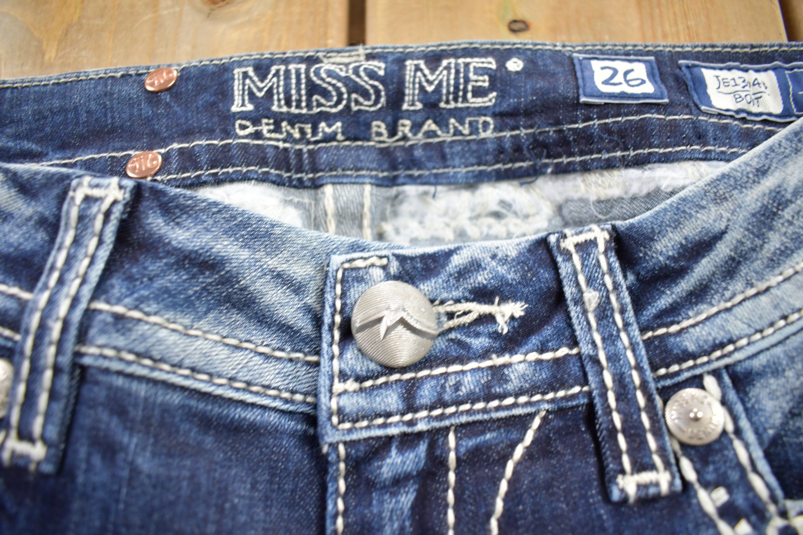 Vintage Y2K Miss Me Bedazzled Low Rise Jeans Size 26x33