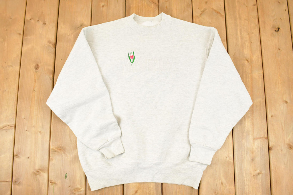 Vintage 1990s Minnesota Floral Embroidered Crewneck Sweatshirt Men's L
