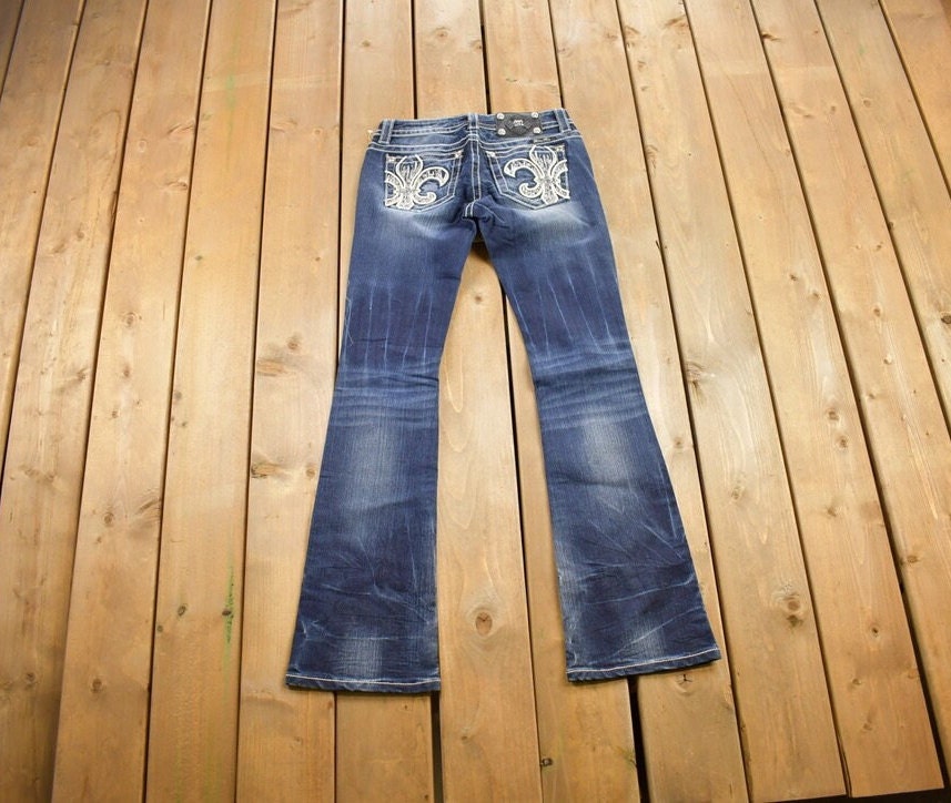 Vintage Y2K Miss Me Bedazzled Low Rise Jeans Size 26x31