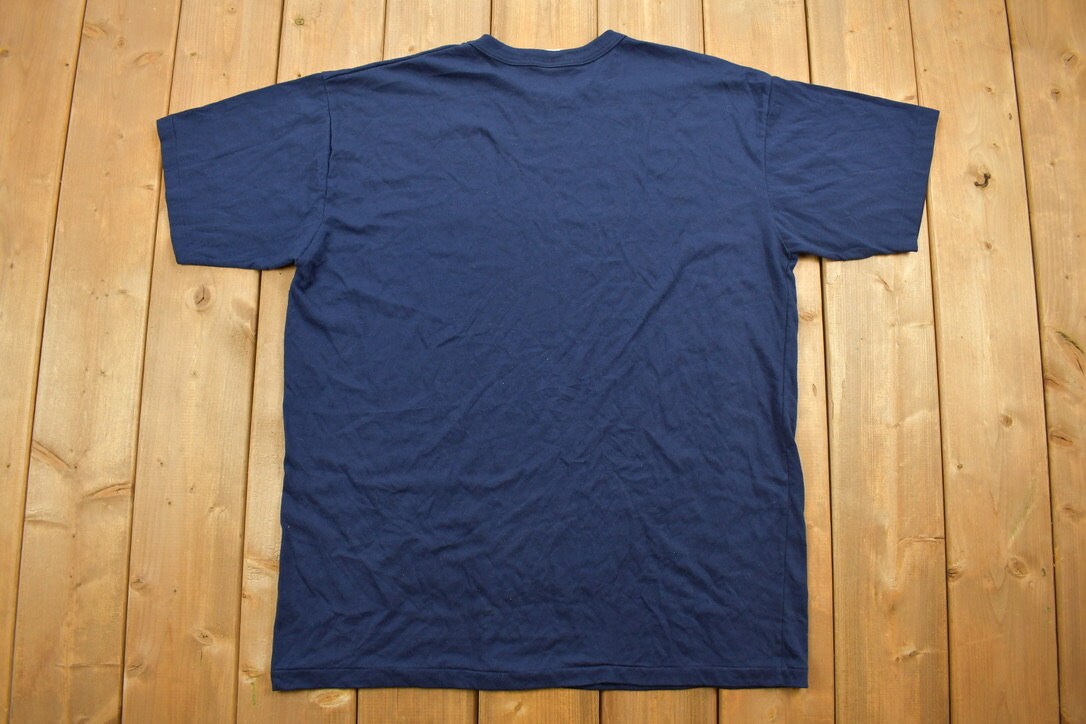 Vintage 1990s Love Heart Cross Graphic T-Shirt
