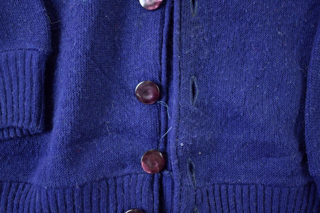 Vintage 1970s Warren Knit Perfect Mild Distress Cardigan Sweater Made In USA