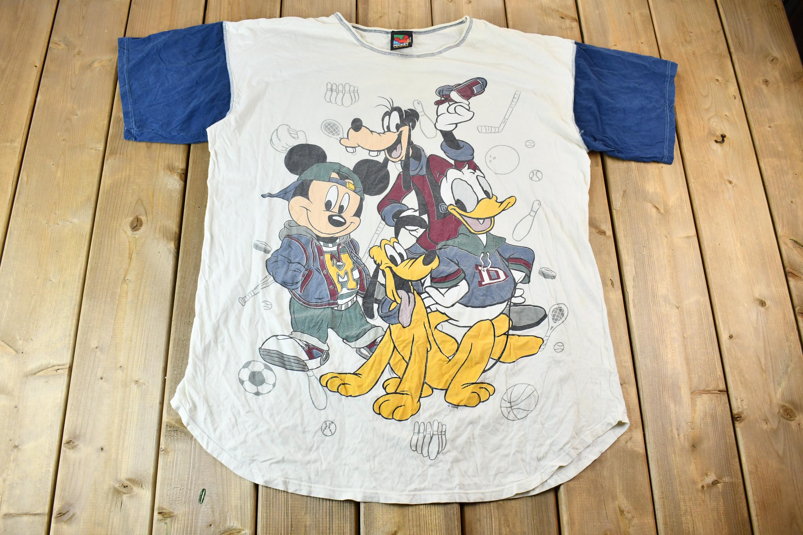 Vintage 1990s Disney Mickey Mouse Streetwear Graphic T-Shirt
