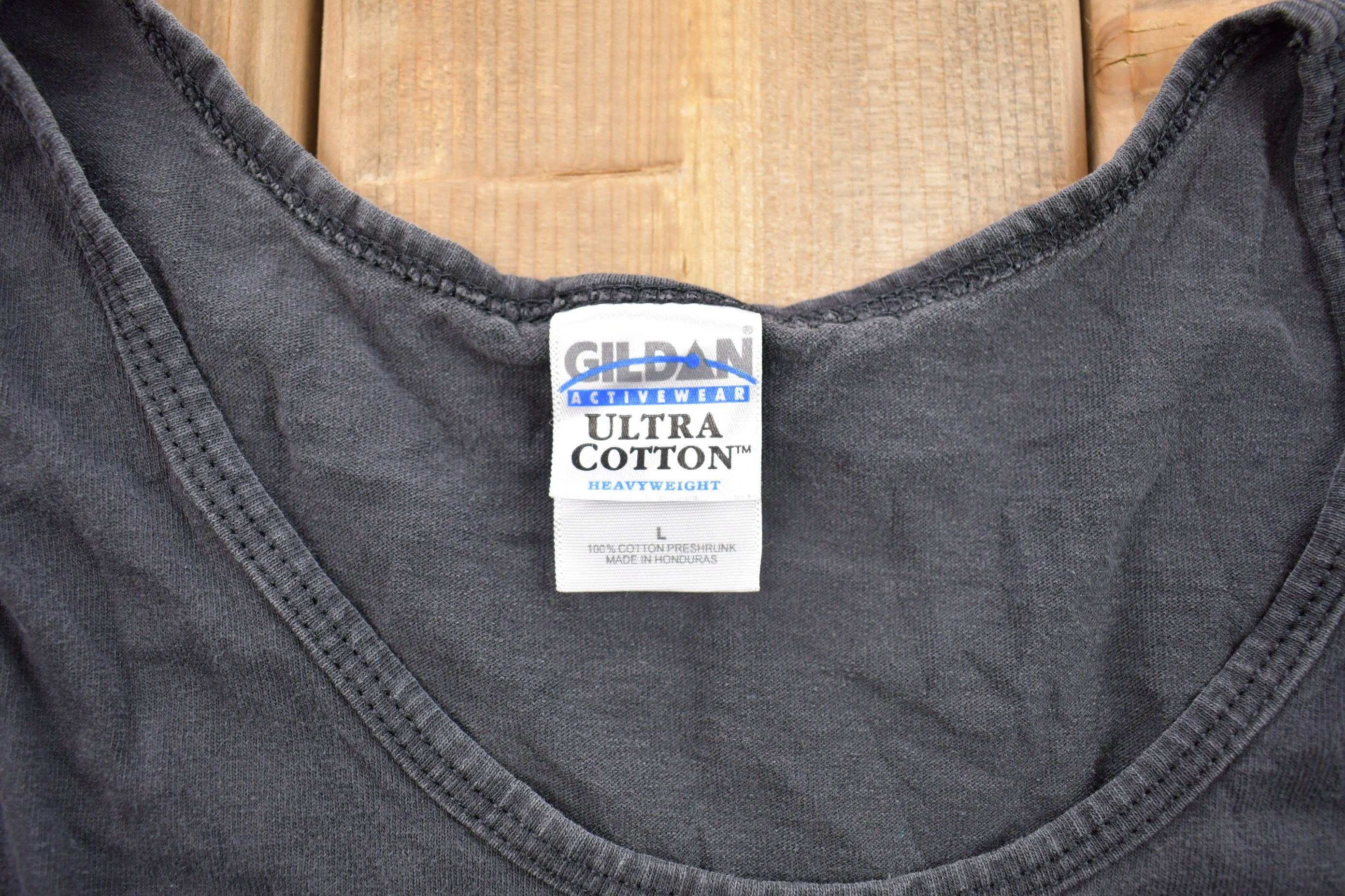 Vintage 1990s Zero Five Gildan Graphic T Shirt