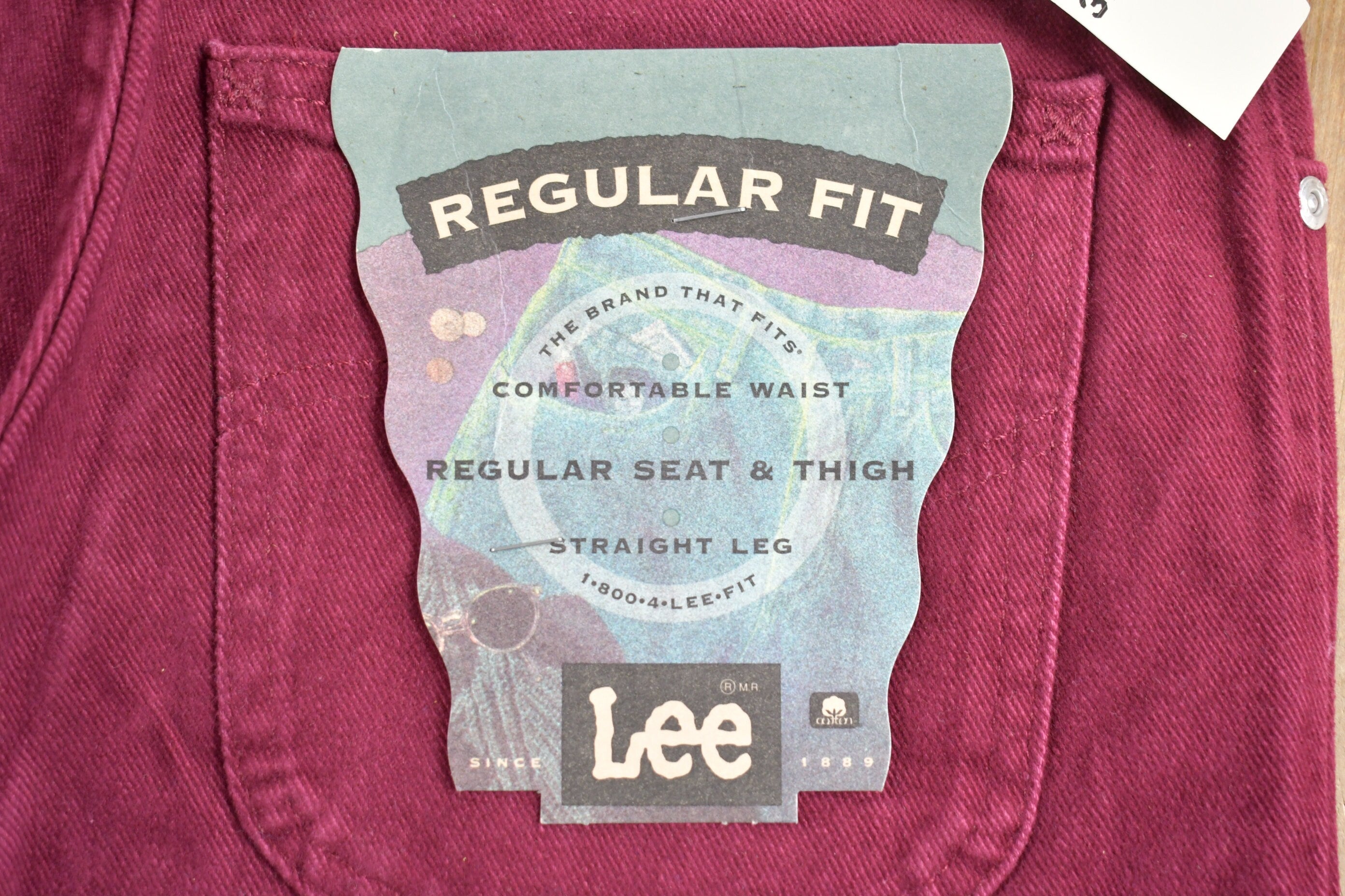 LEE Denim Regular Fit Deadstock Vintage 1980s Jeans Size 31 x 32 Burgundy