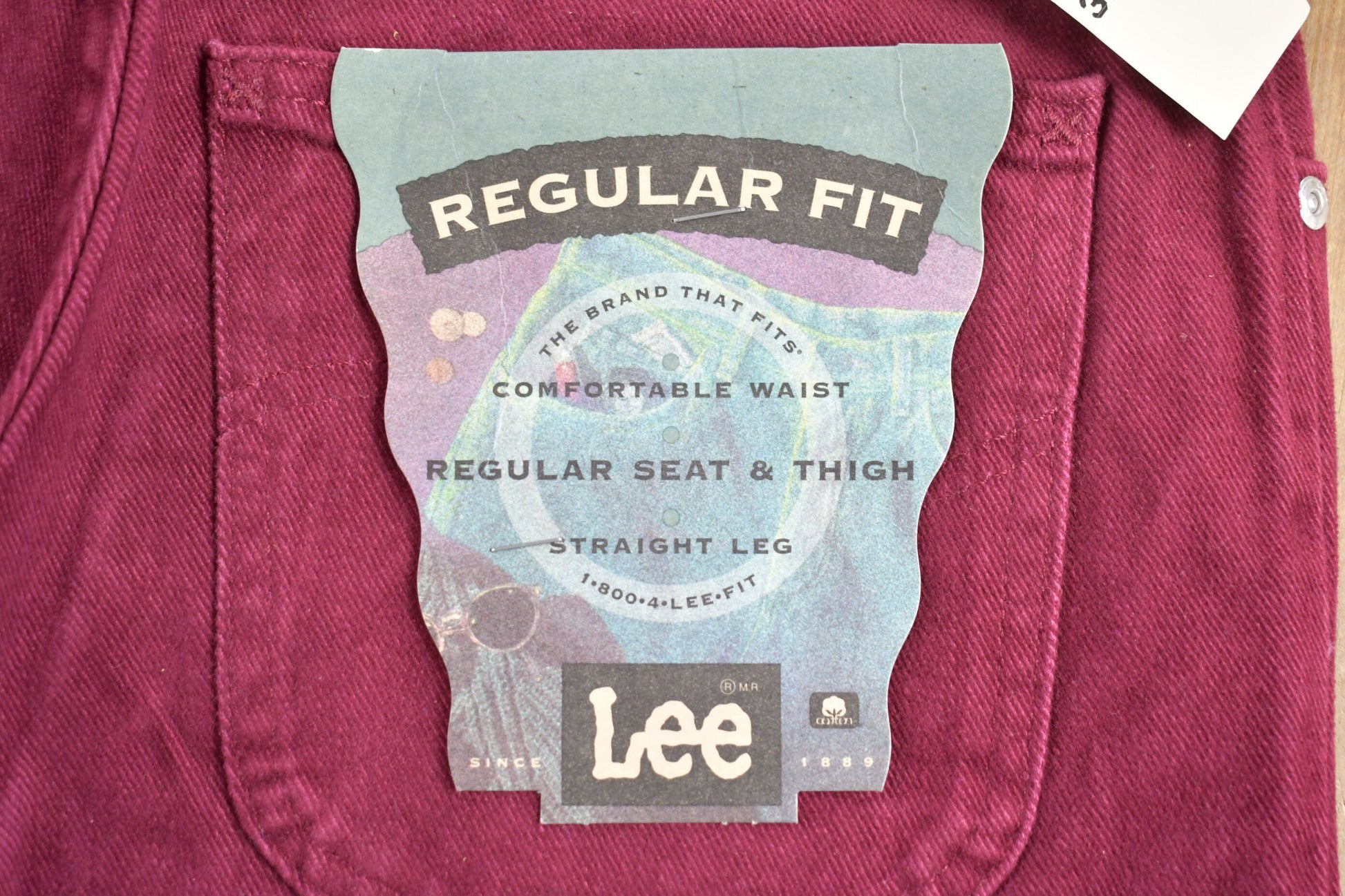 LEE Denim Regular Fit Deadstock Vintage 1980s Jeans Size 28 x 30 Burgundy