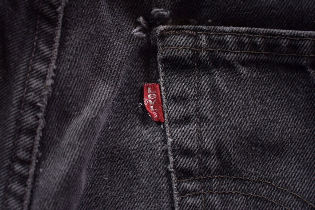 Vintage 1990s Black Levi's 505 Red Tab Denim Jeans Size 32 x 31.5