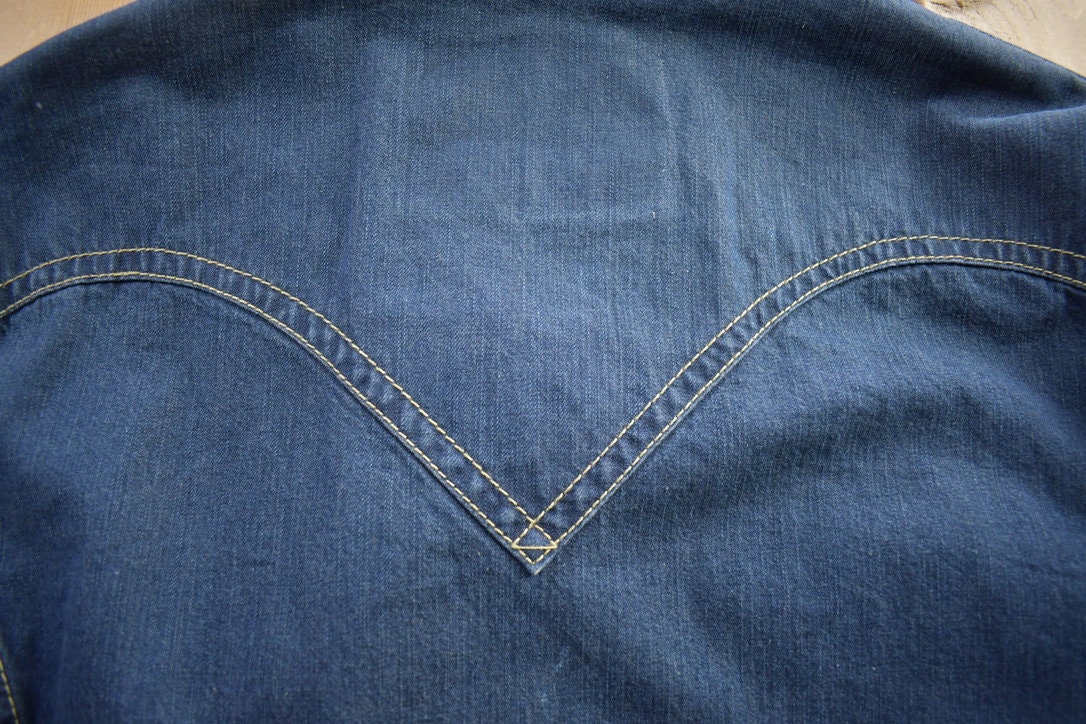 Vintage 1970s Levi's Jean Jacket Made In USA Size XL