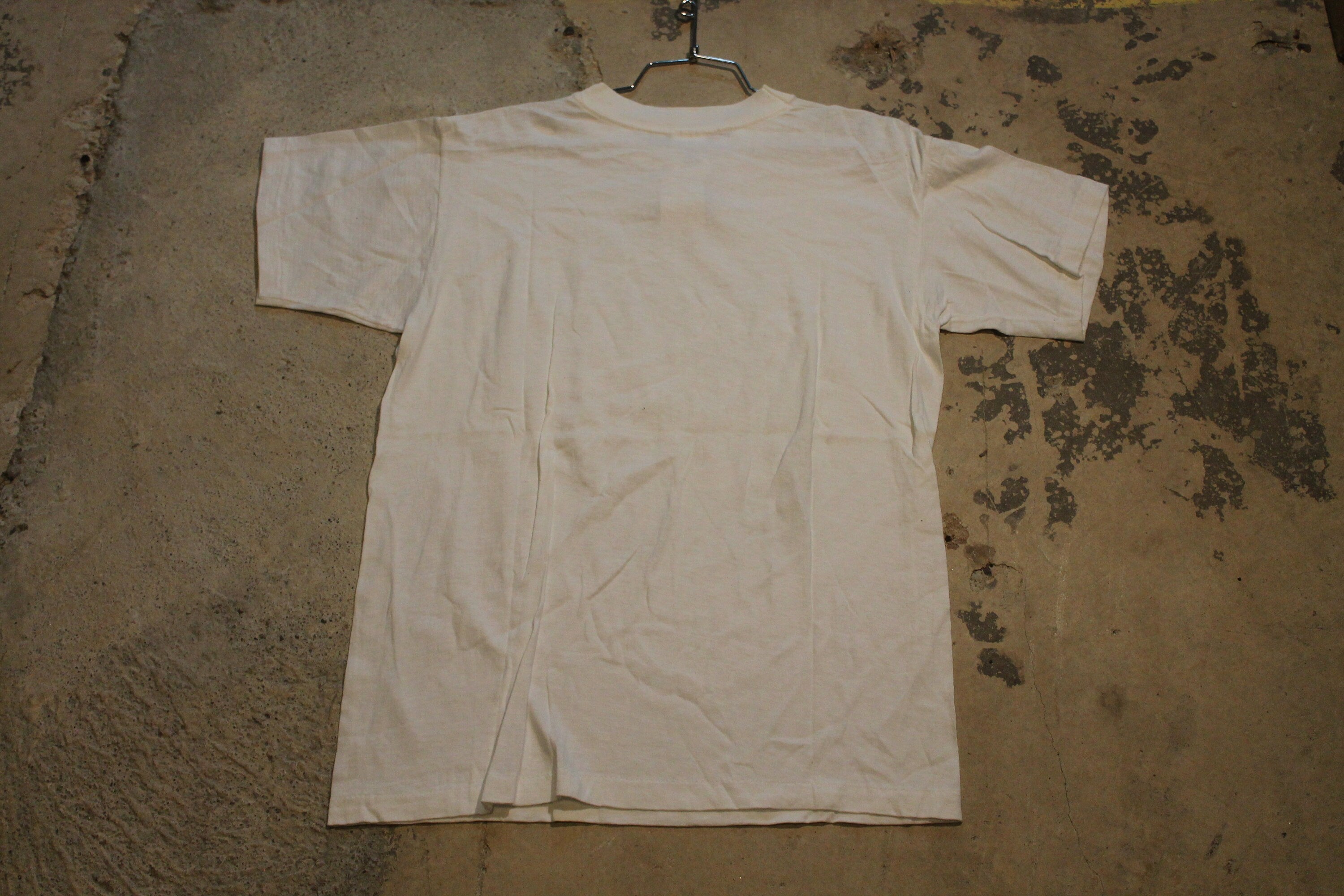 Vintage 1990s Native American Wolf Graphic T Shirt