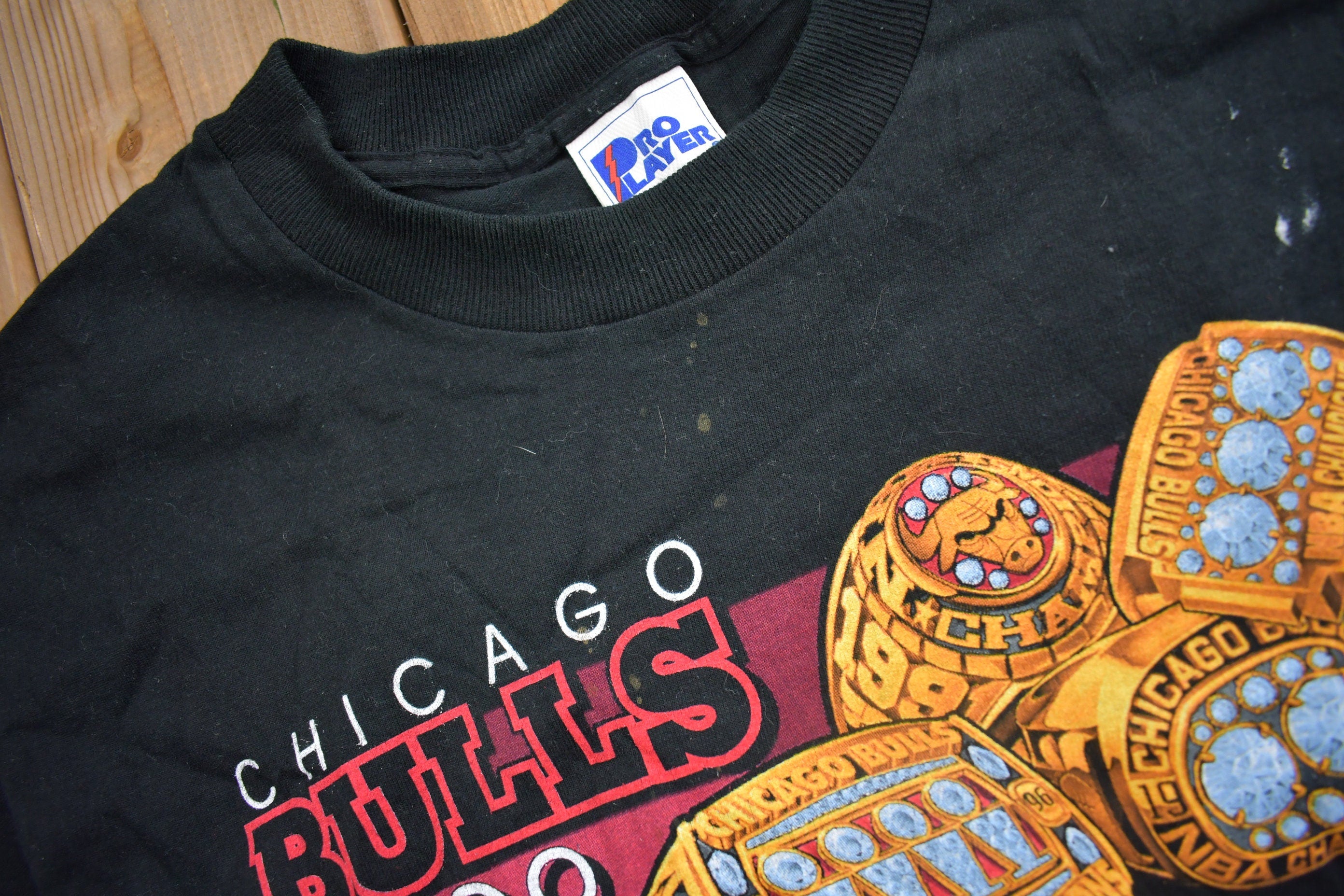 Vintage 1998 Chicago Bulls 6 Time NBA Champions Pro Player T-Shirt